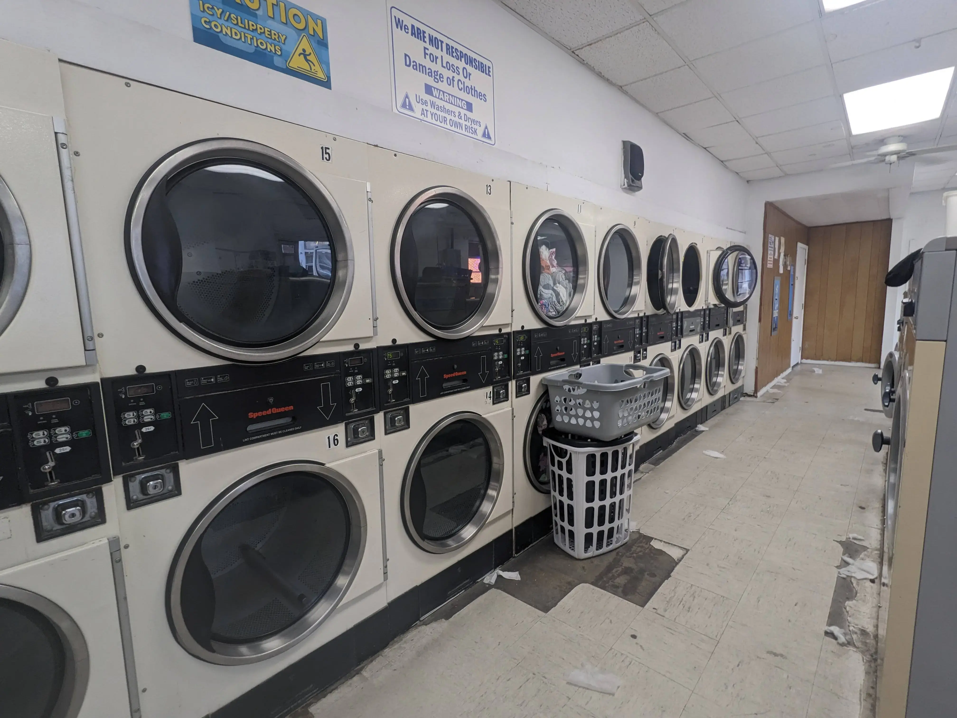Delmar Laundromat - Image 2