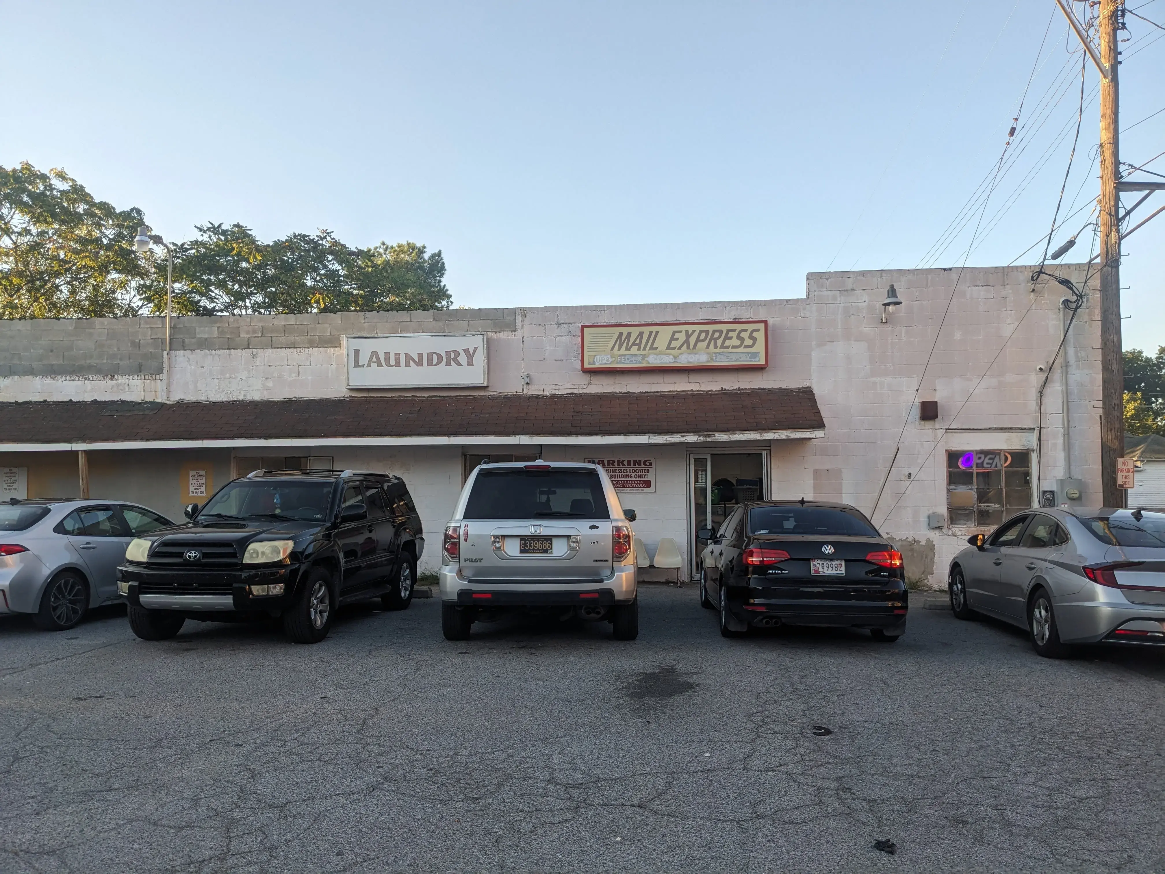 Delmar Laundromat thumbnail 3