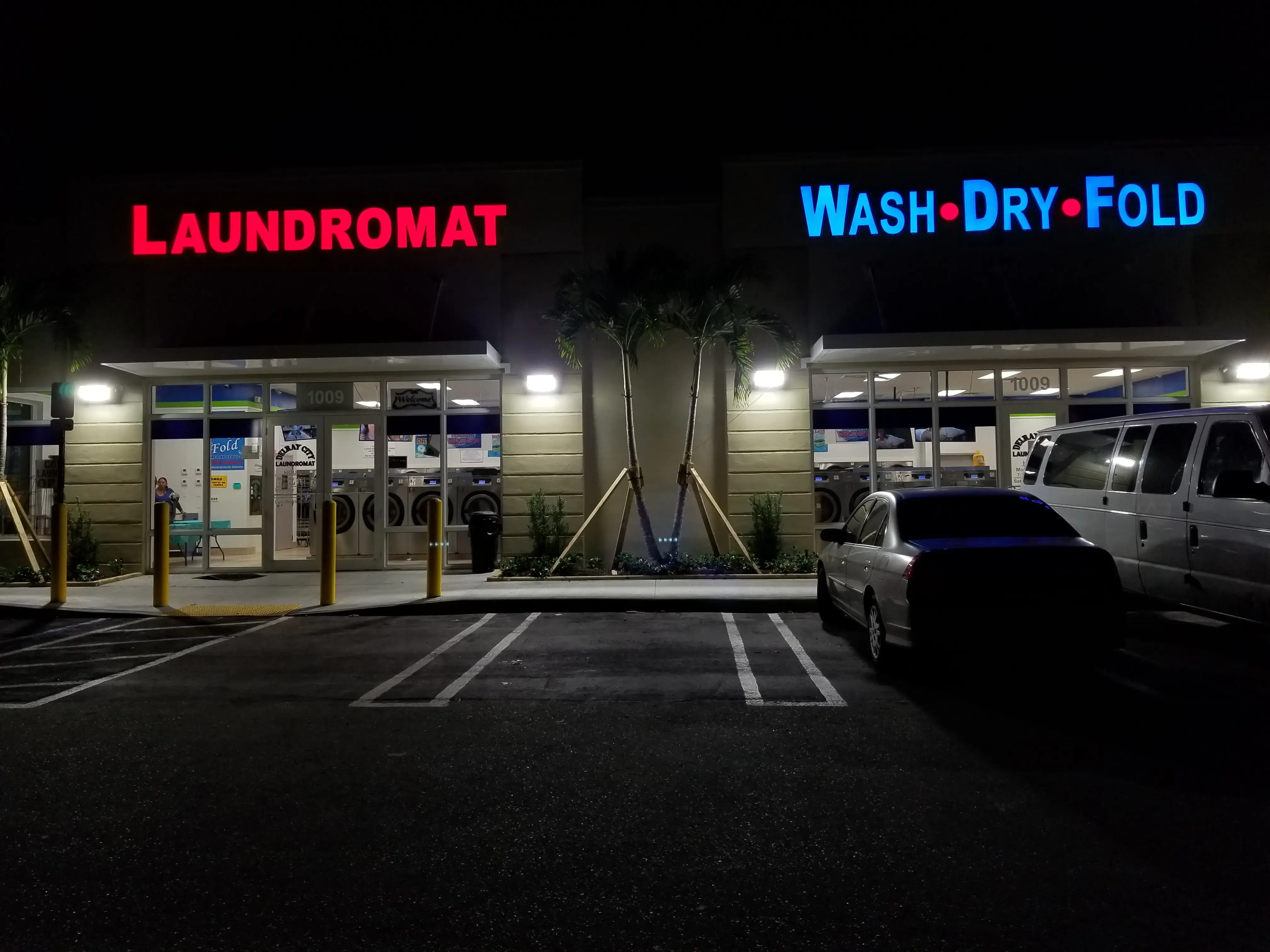DELRAY CITY LAUNDROMAT - Image 15