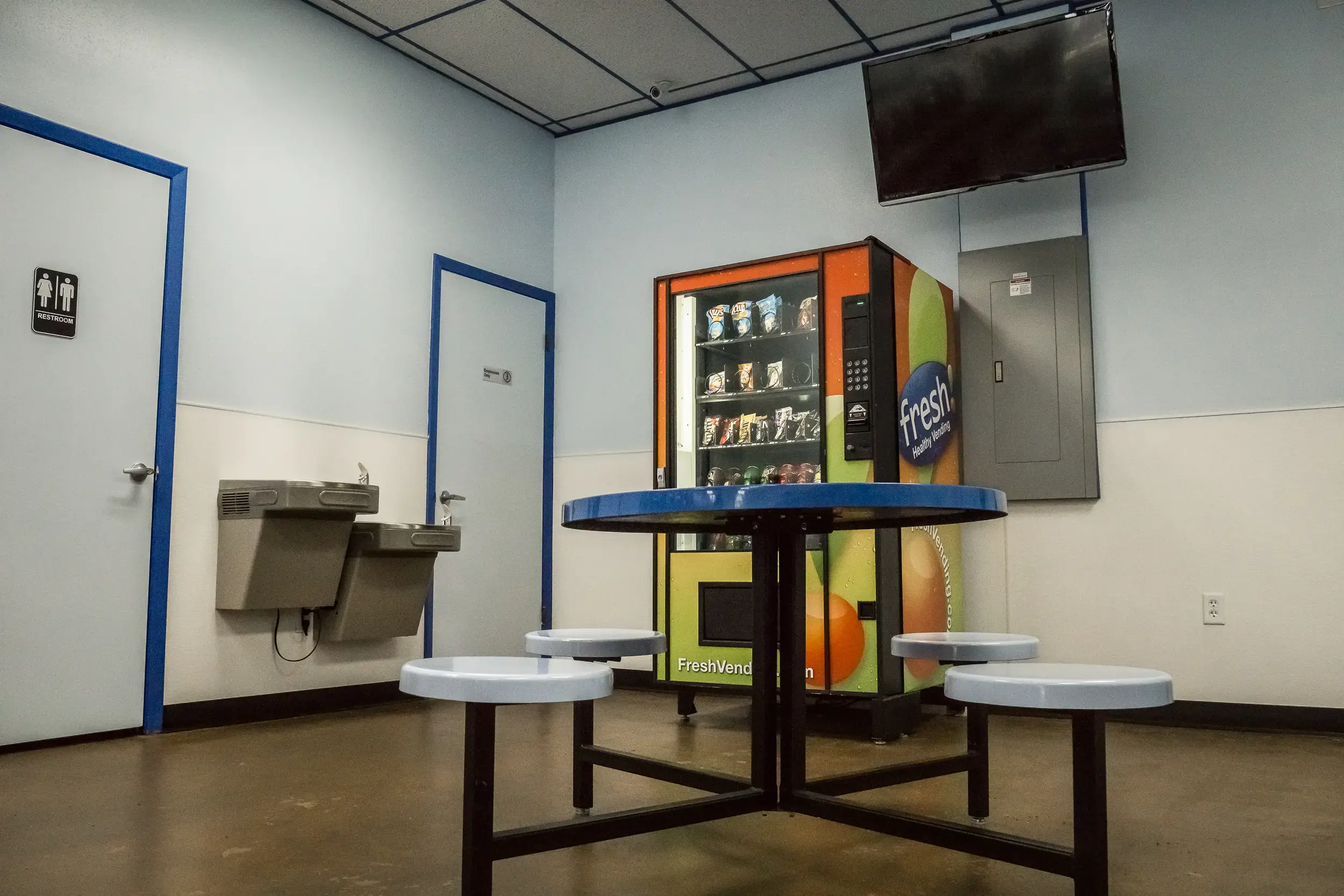 Deltona Plaza Laundry thumbnail 20