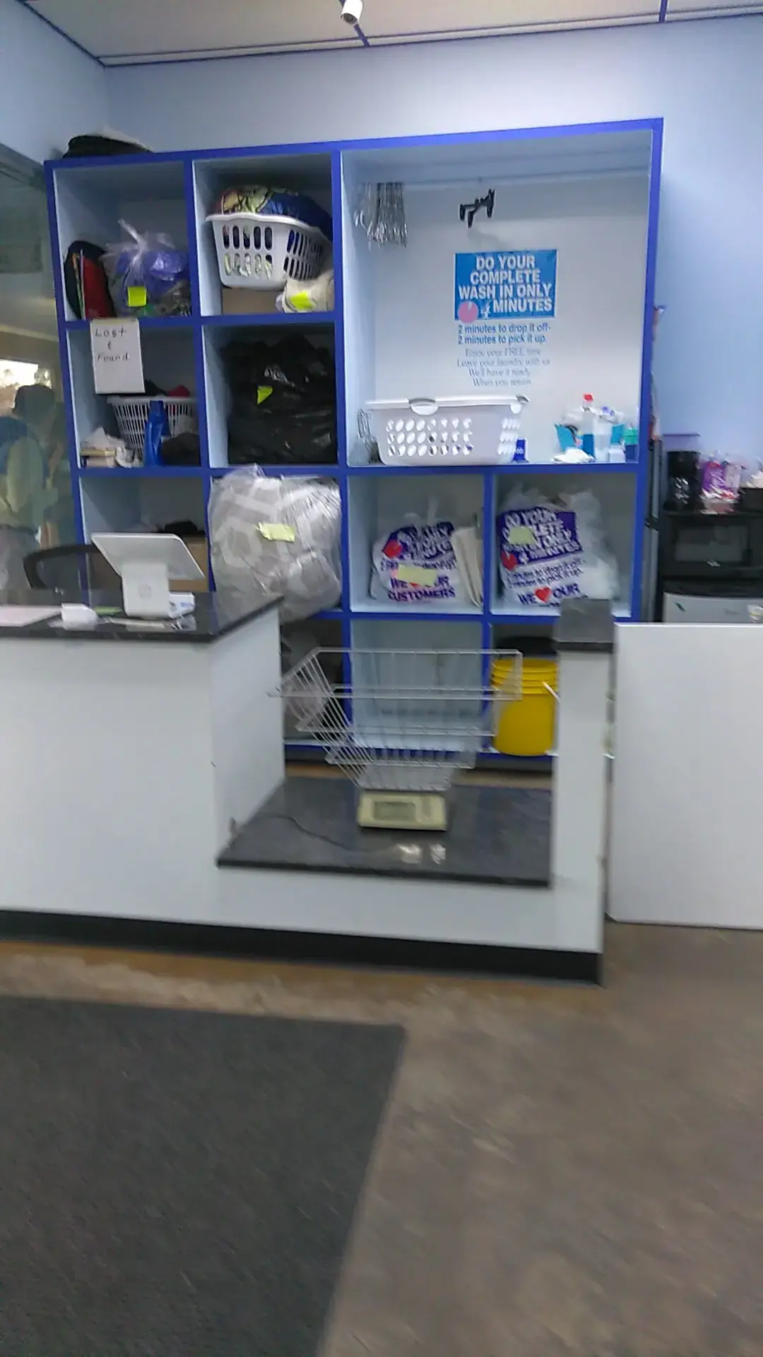 Deltona Plaza Laundry thumbnail 4