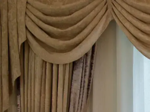 Deluxe Cleaners thumbnail 2