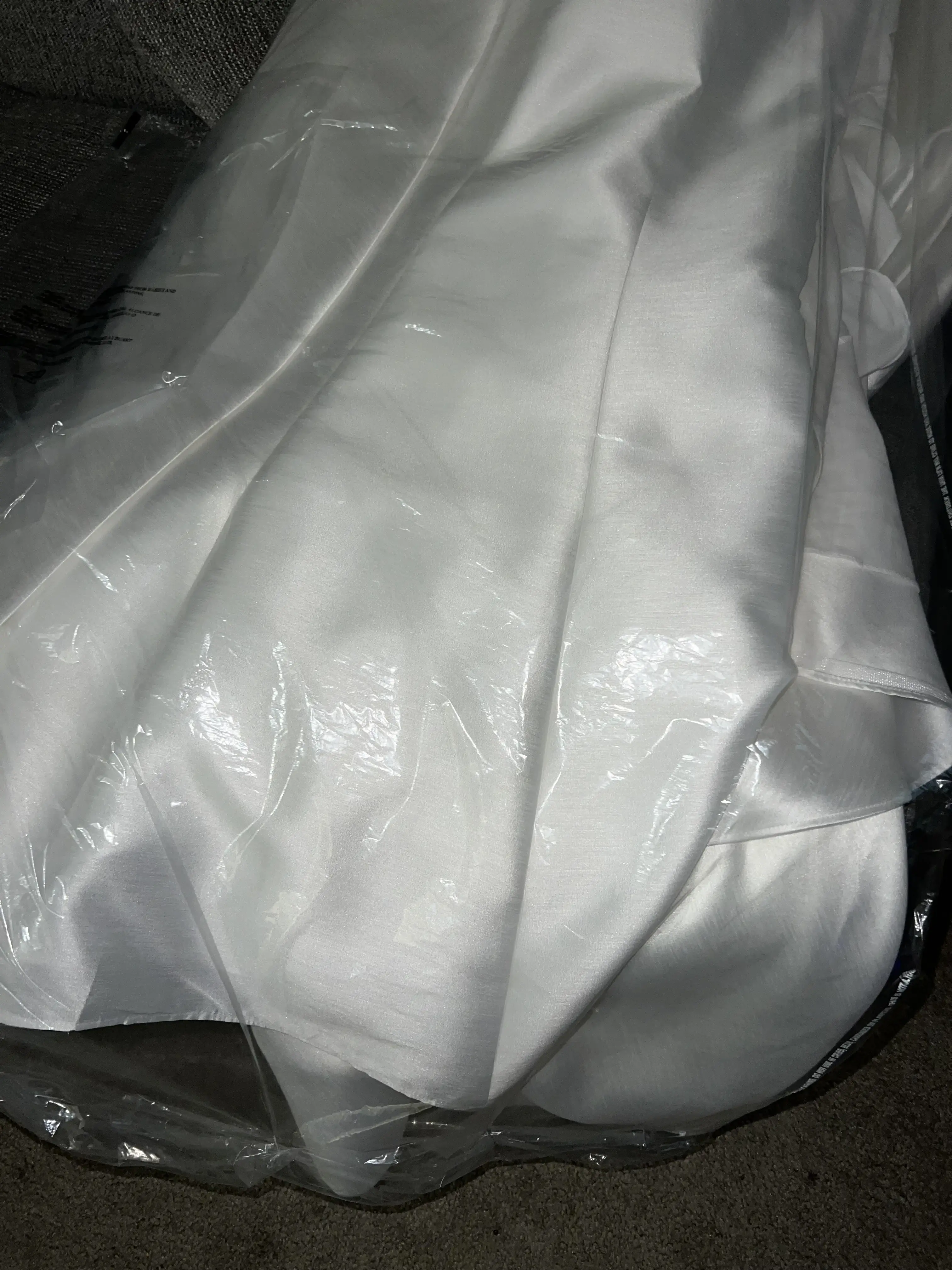 Deluxe Cleaners - Image 15