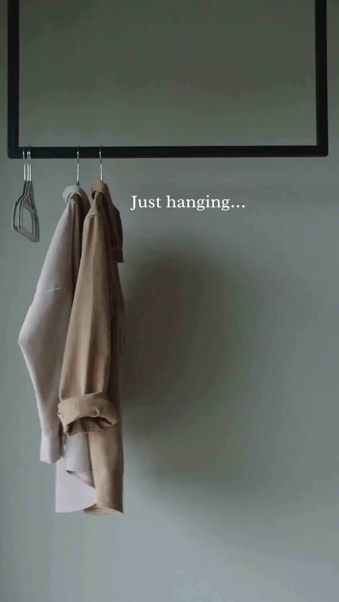 Deluxe Laundry and Dry Cleaners thumbnail 11