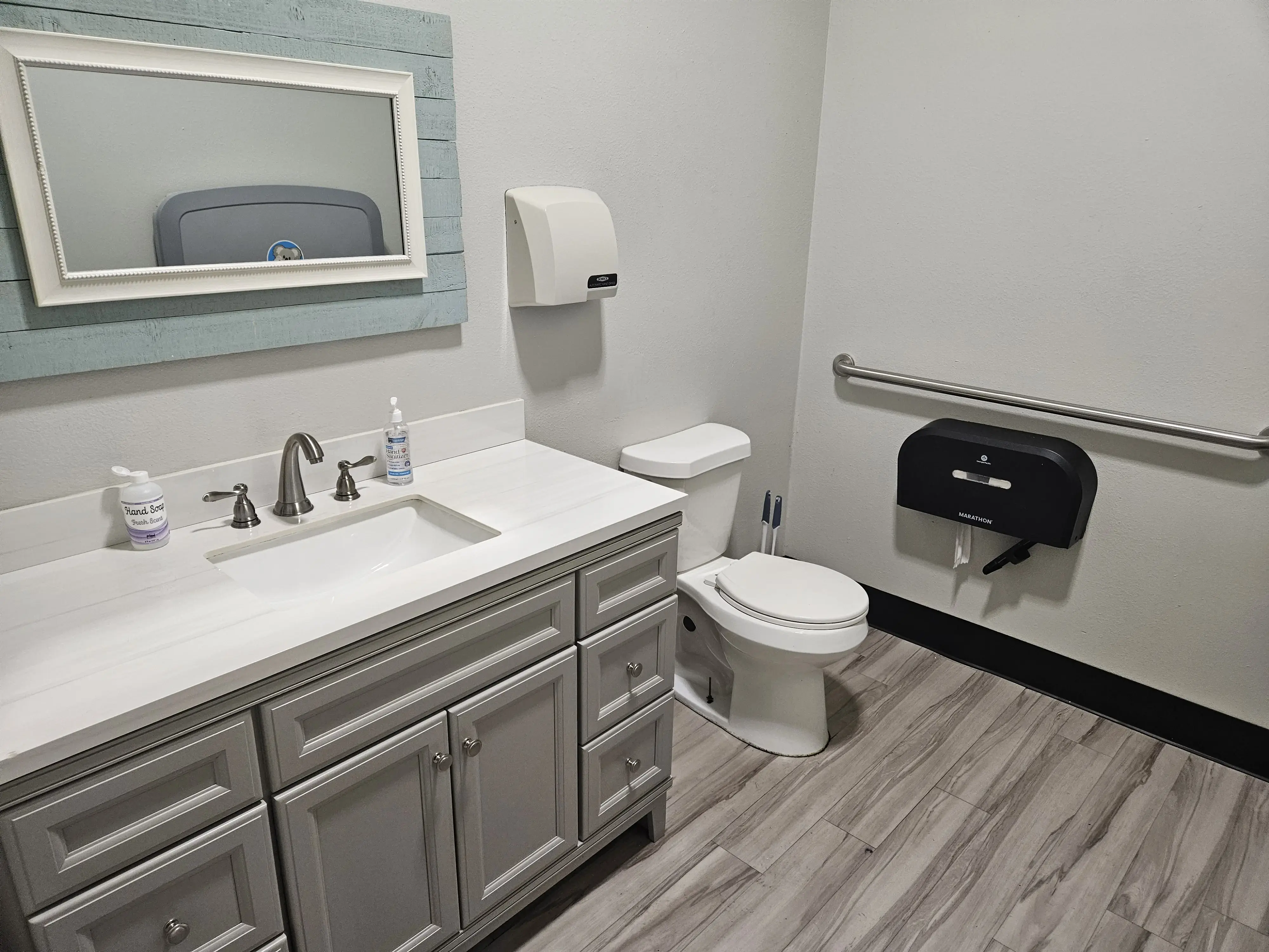 Deluxe Laundry Service - Image 6