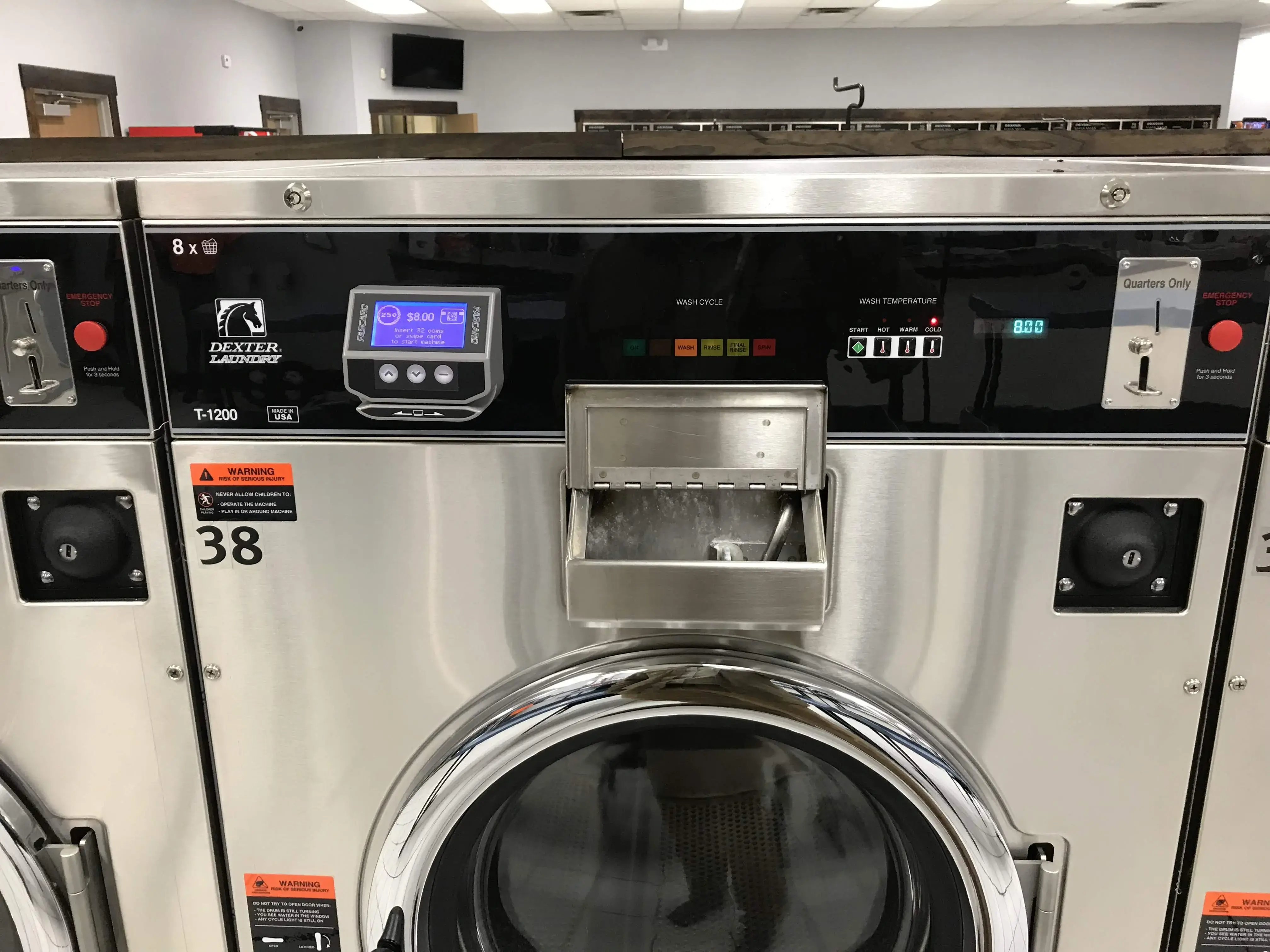 Deluxe Laundry Service thumbnail 2