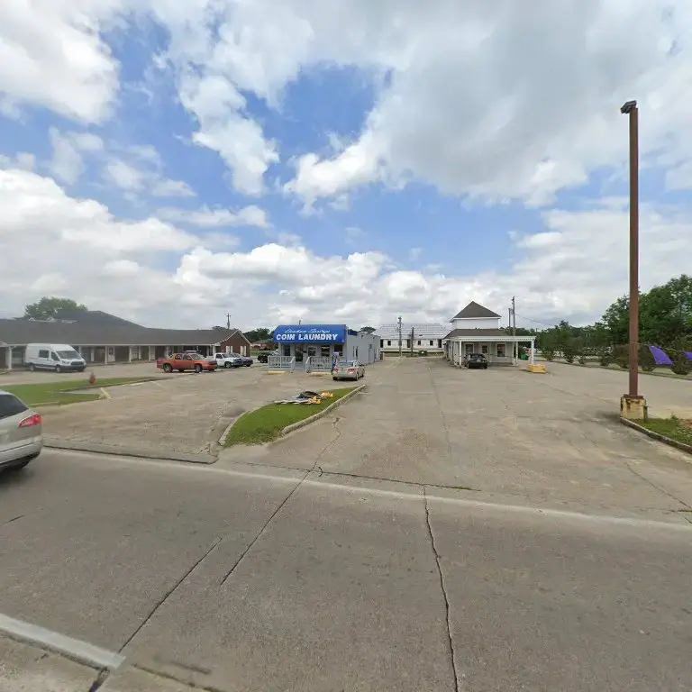 Denham Springs Coin Laundry - Image 9