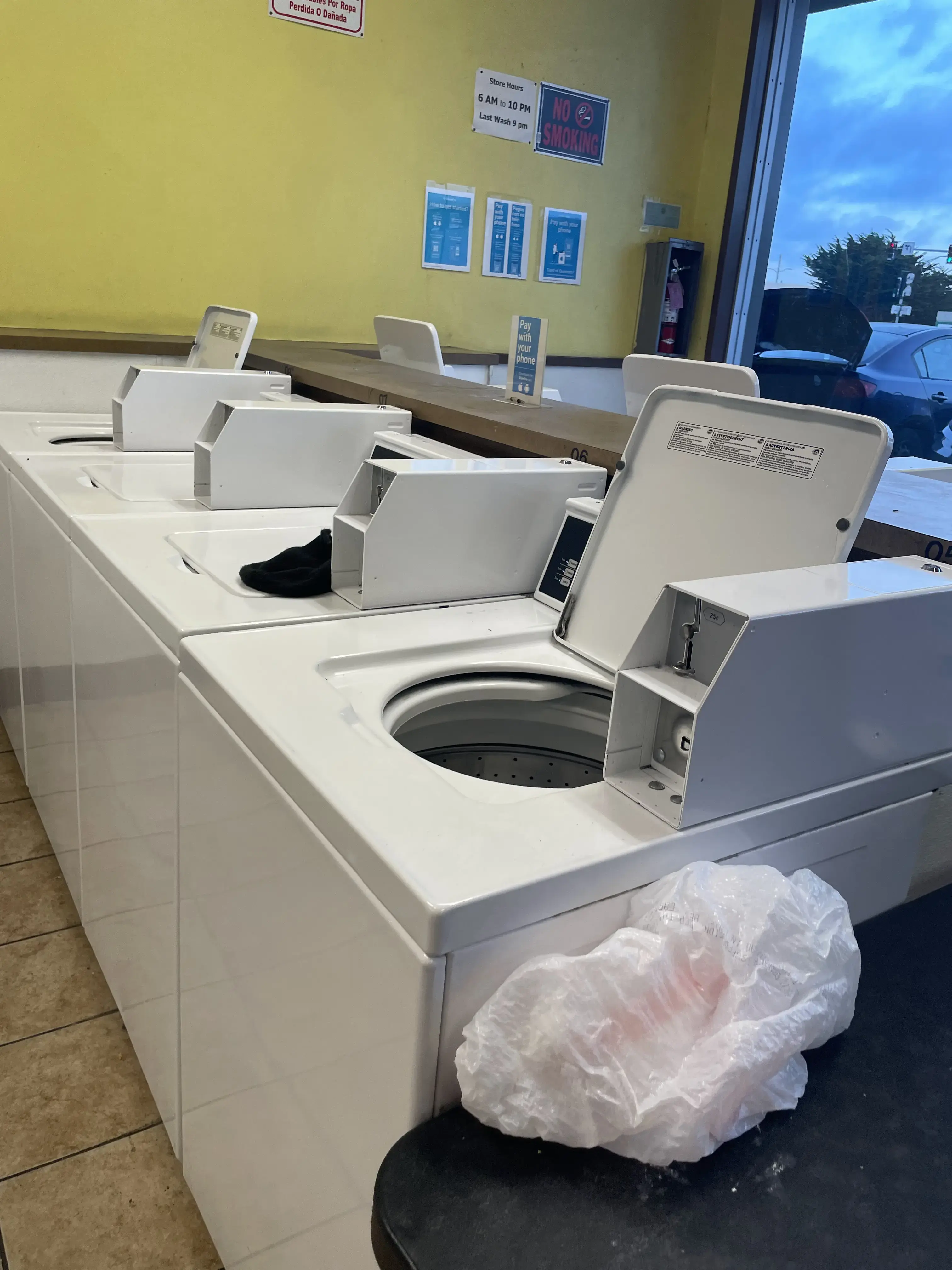 Denise's Coin Laundry South San Francisco - Image 13