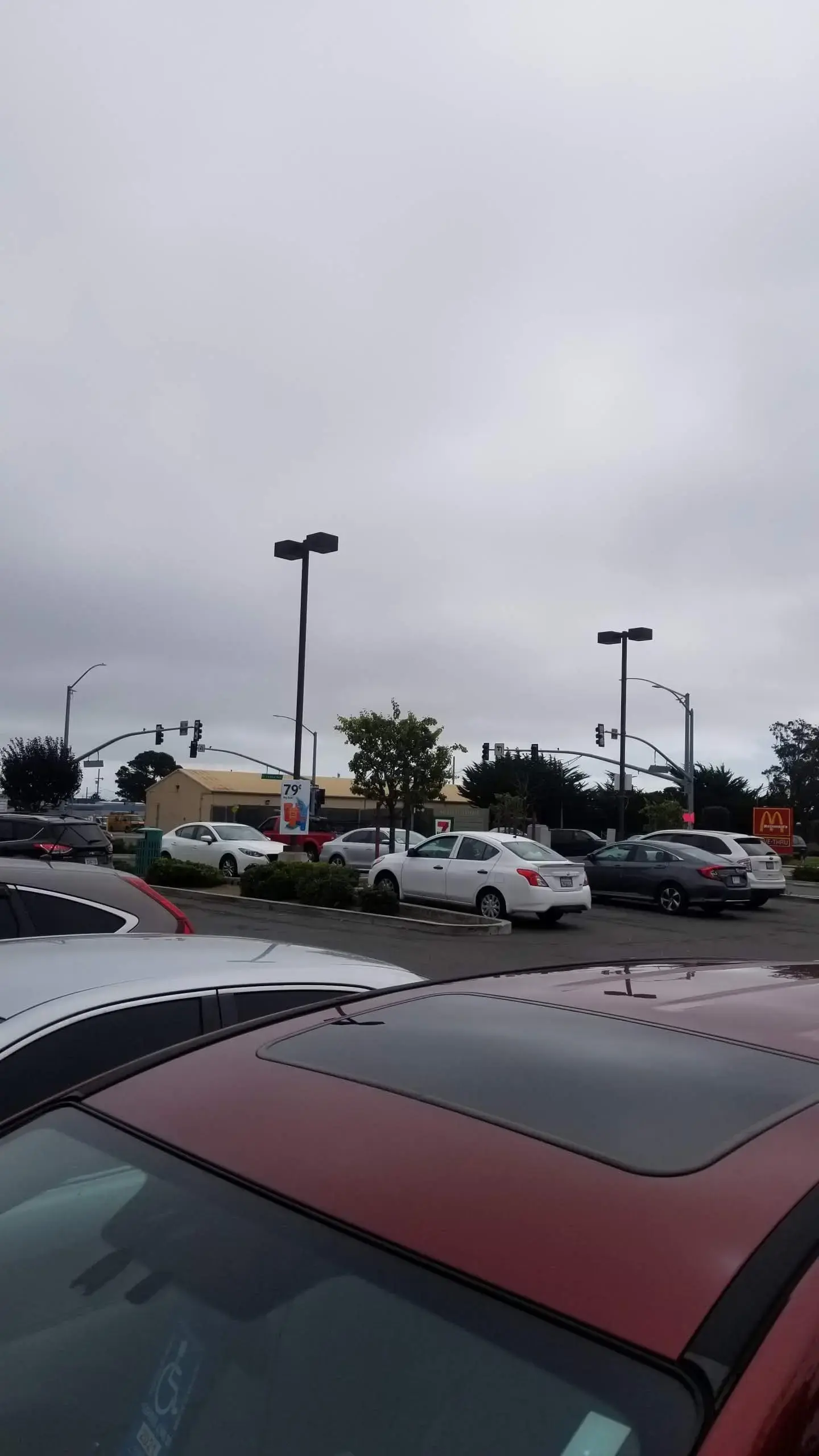 Denise's Coin Laundry South San Francisco thumbnail 16