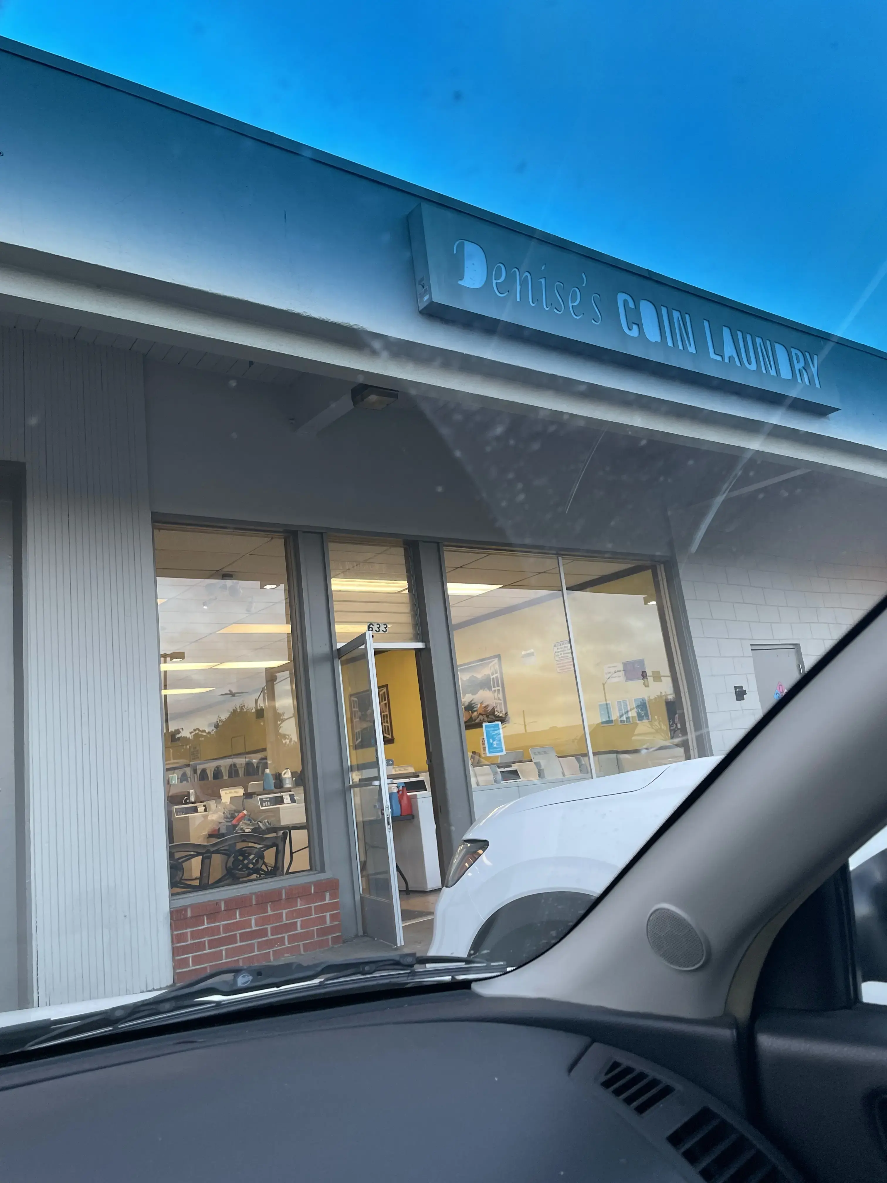 Denise's Coin Laundry South San Francisco thumbnail 10