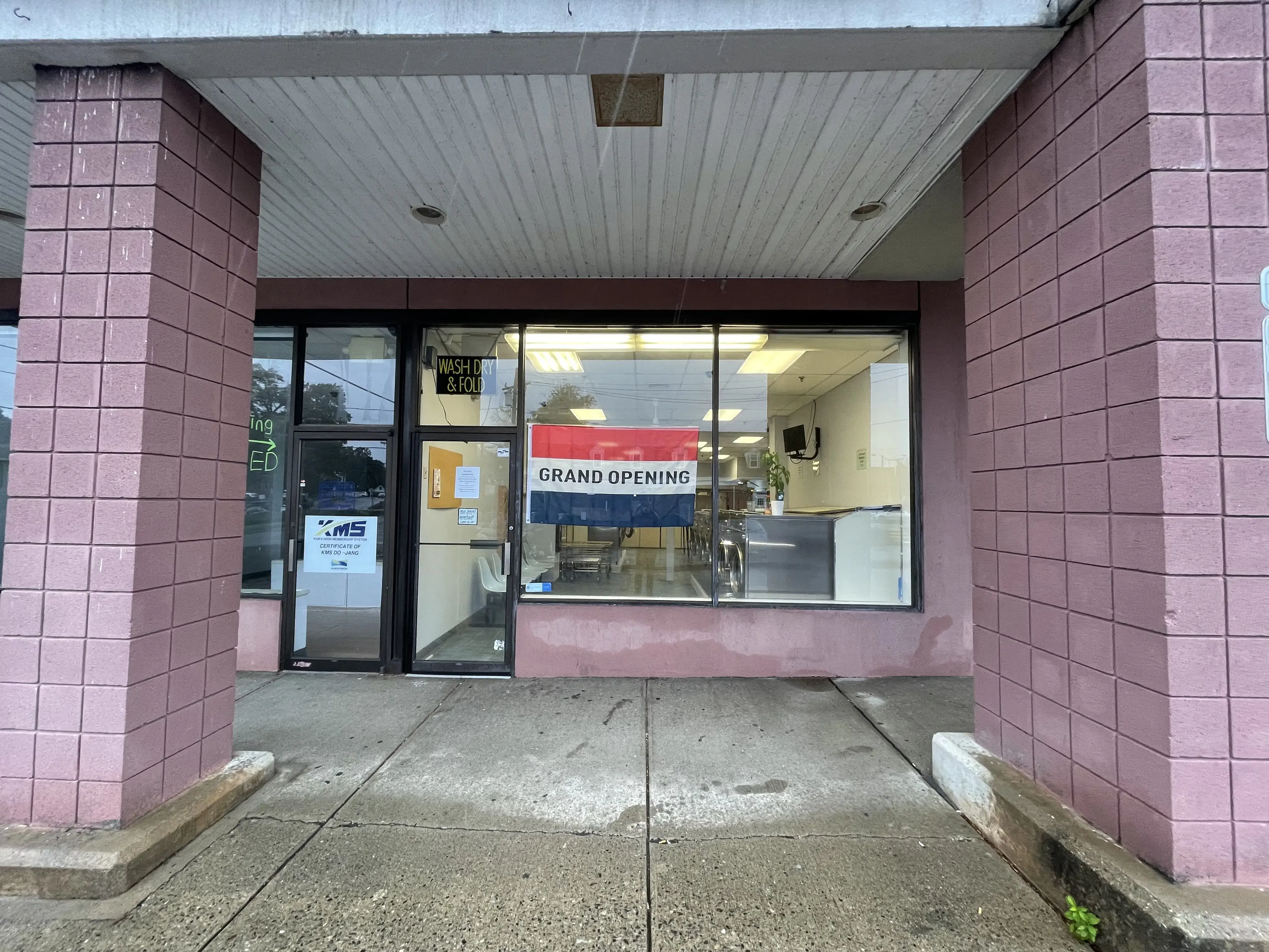 Denville Laundromat/Wash & Fold thumbnail 2