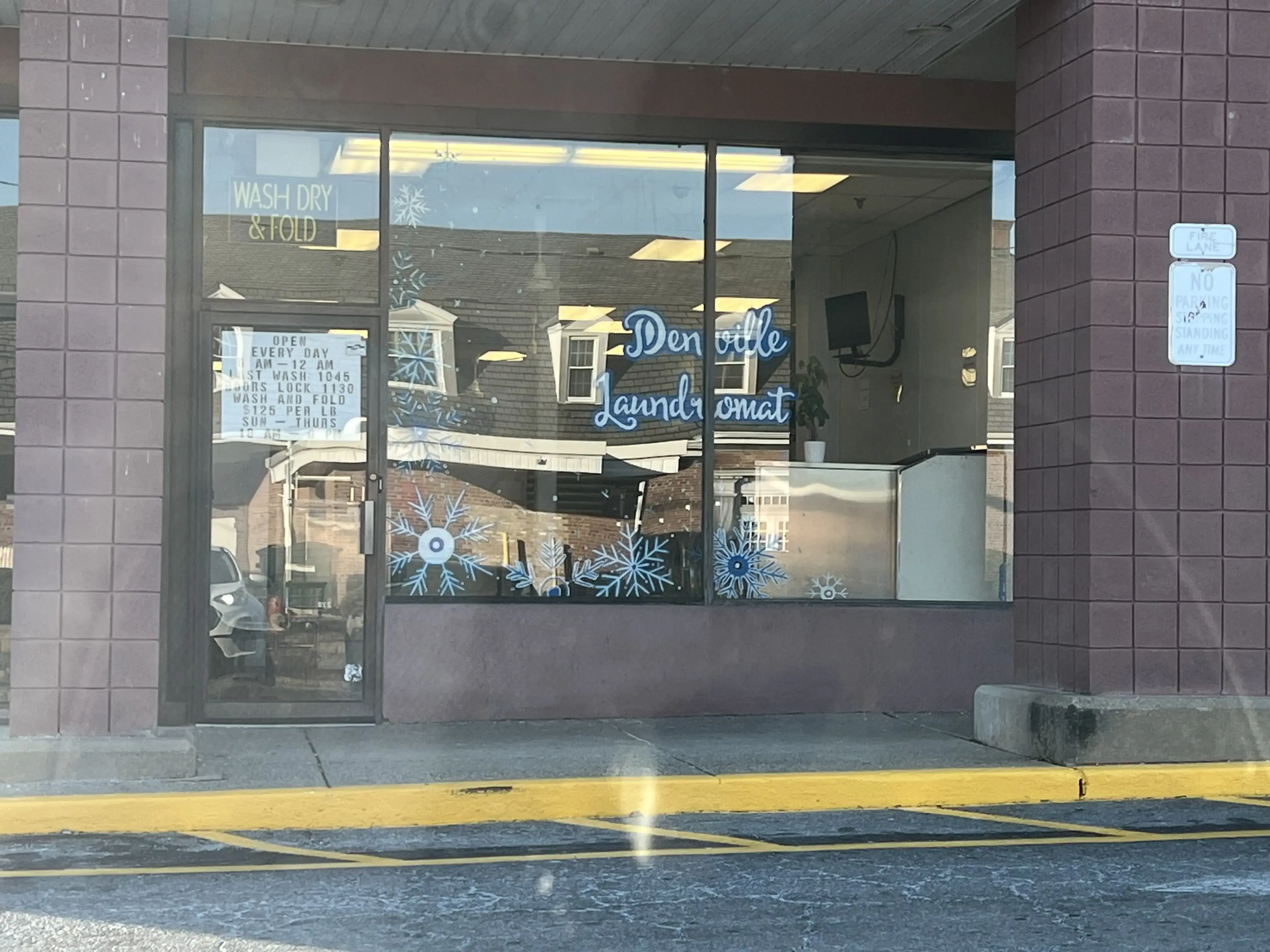 Denville Laundromat/Wash & Fold - Image 3