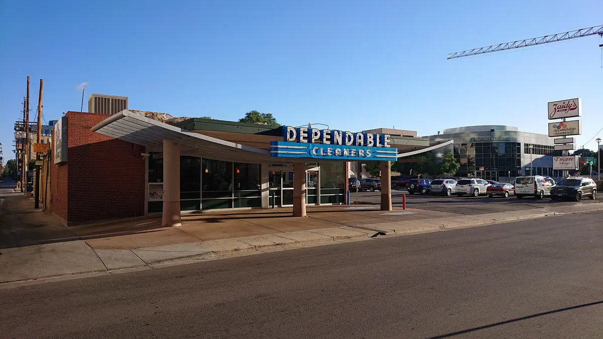 Dependable Cleaners and Drive Thru - Image 2