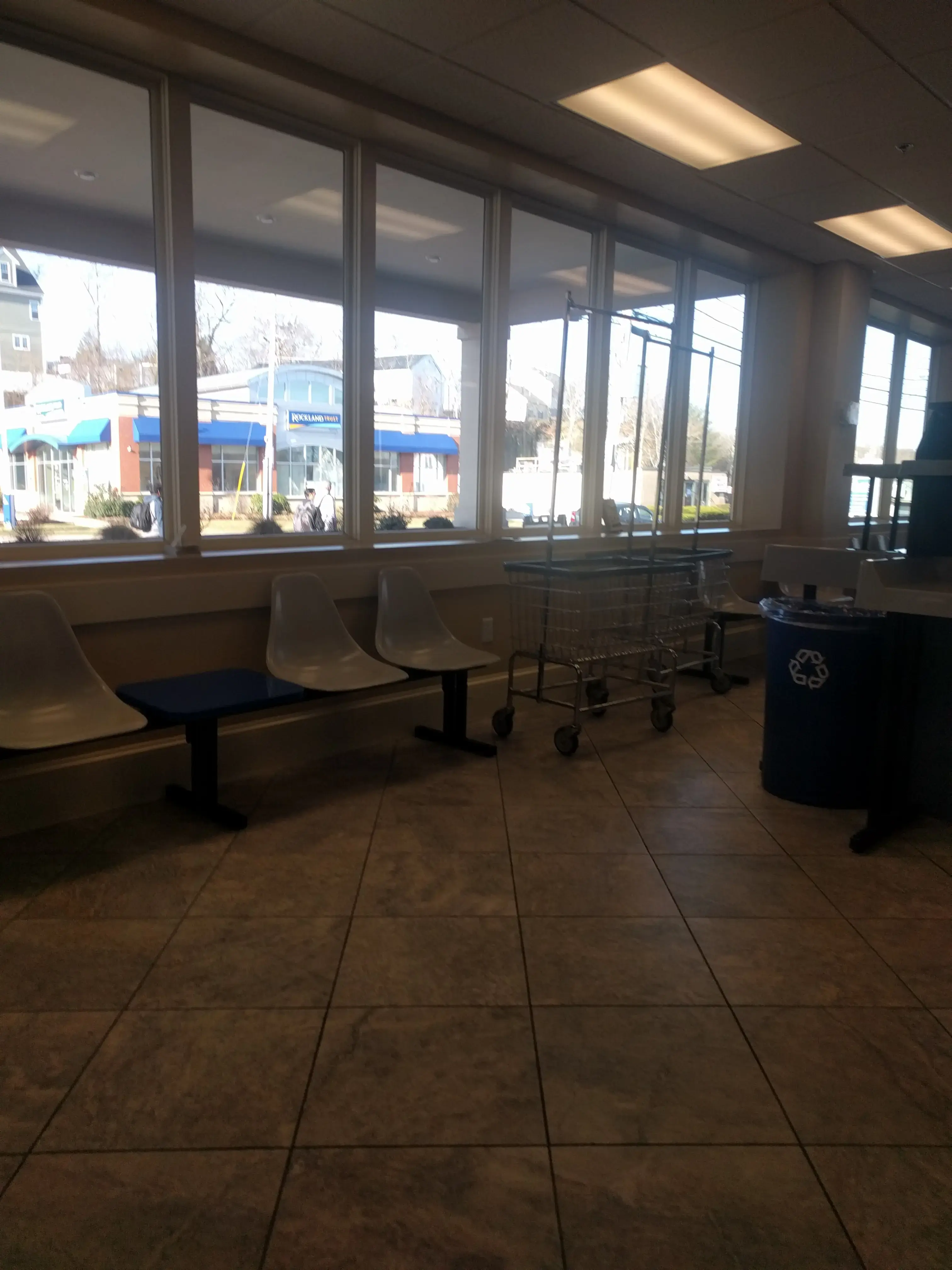 Dependable Cleaners and Laundromat thumbnail 13