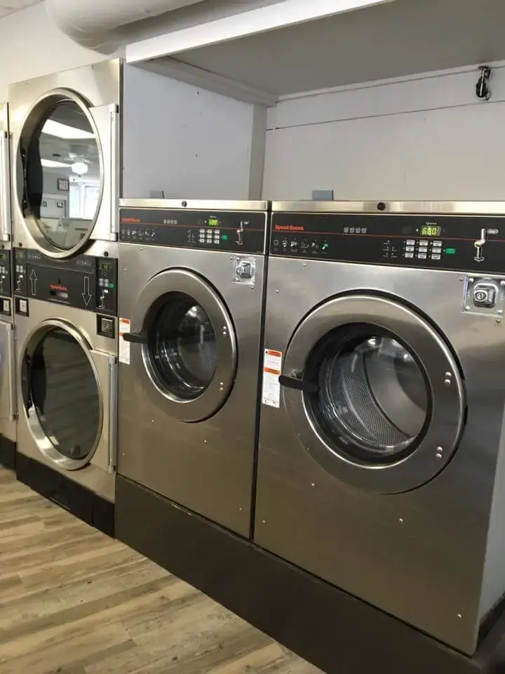 Derby Street Laundry thumbnail 3