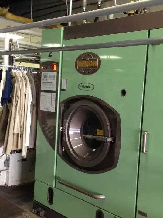 Desert Discount Cleaners thumbnail 4