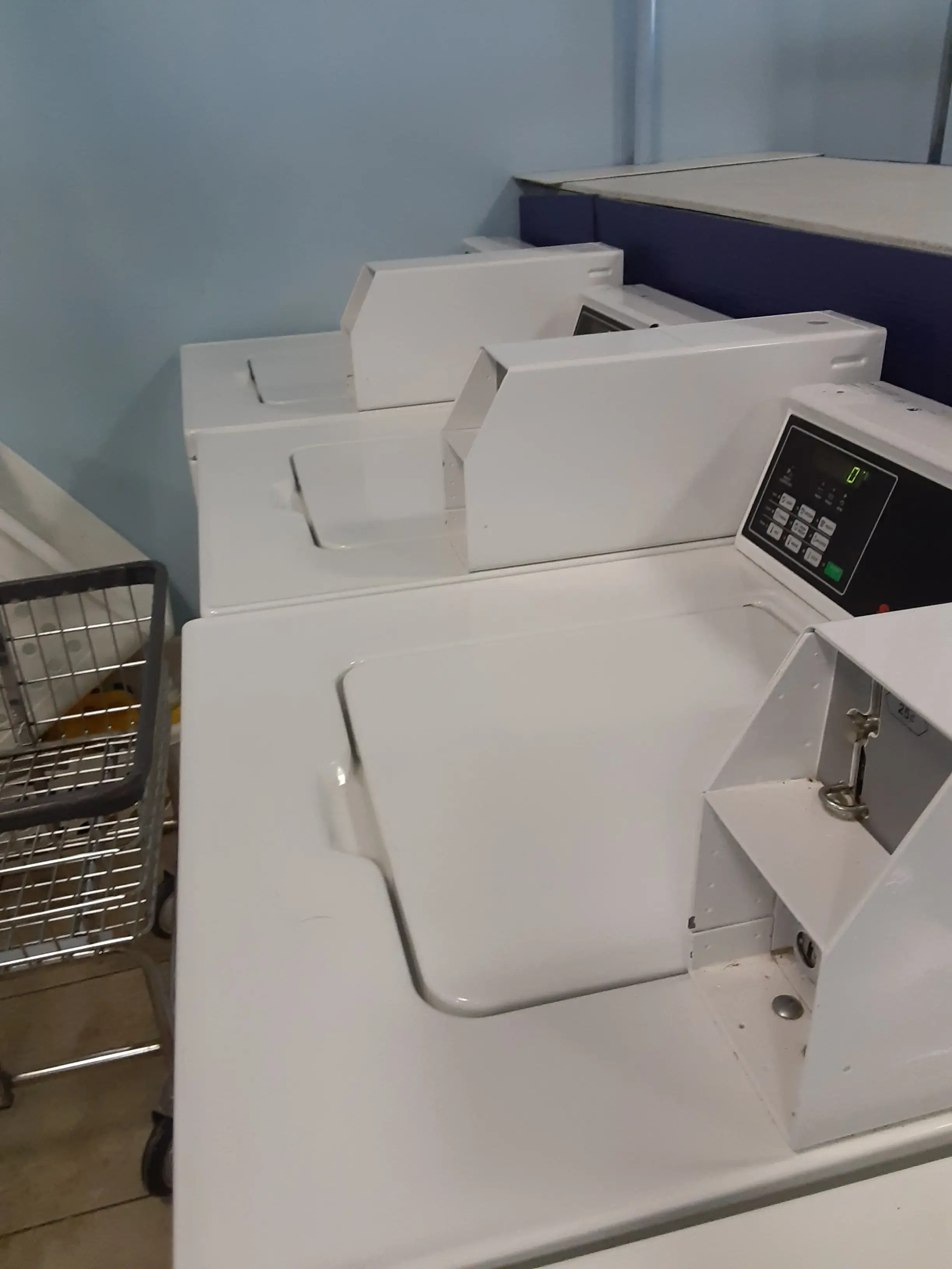Destin's Total Laundry Services - Image 17