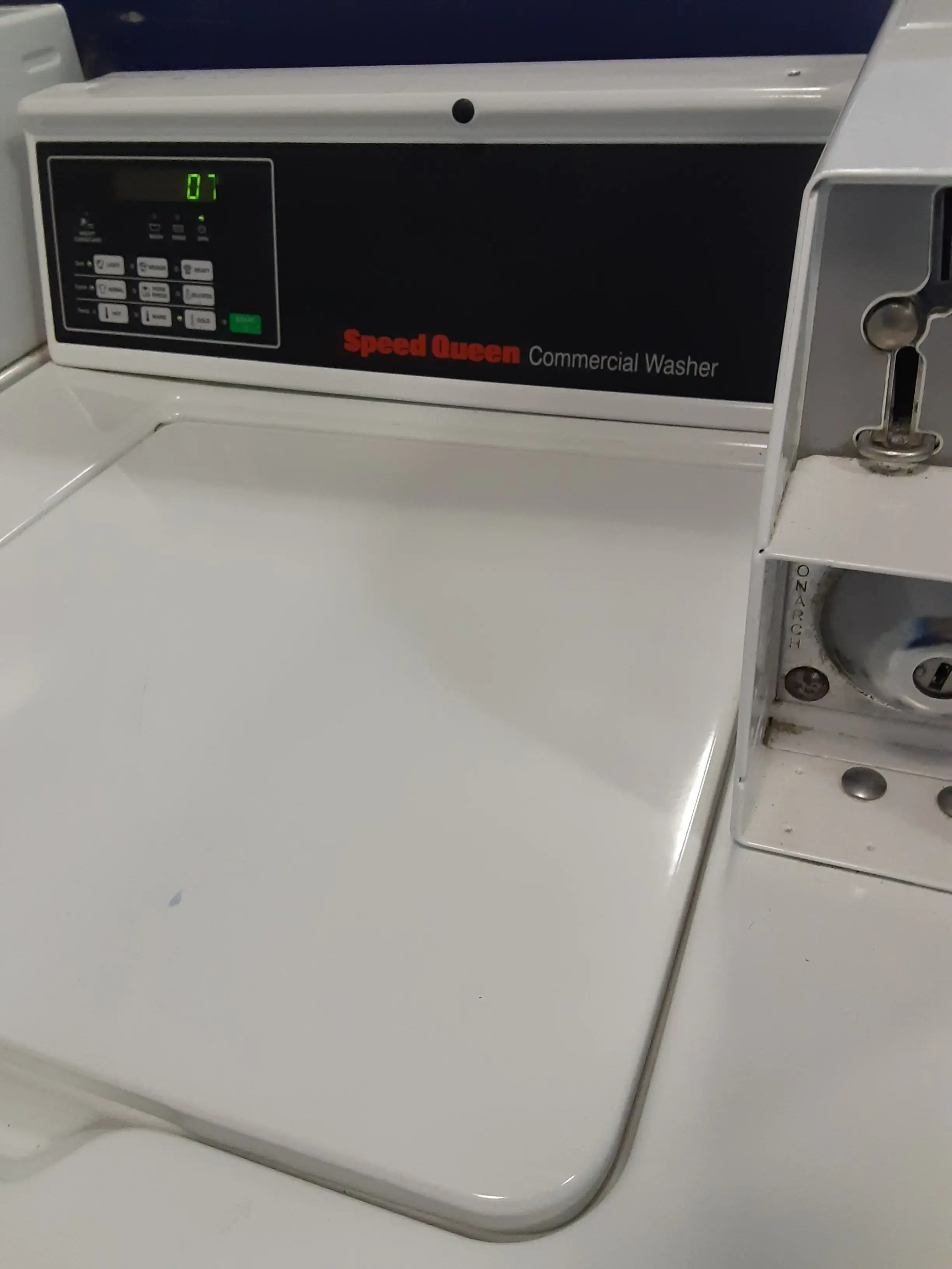 Destin's Total Laundry Services - Image 10