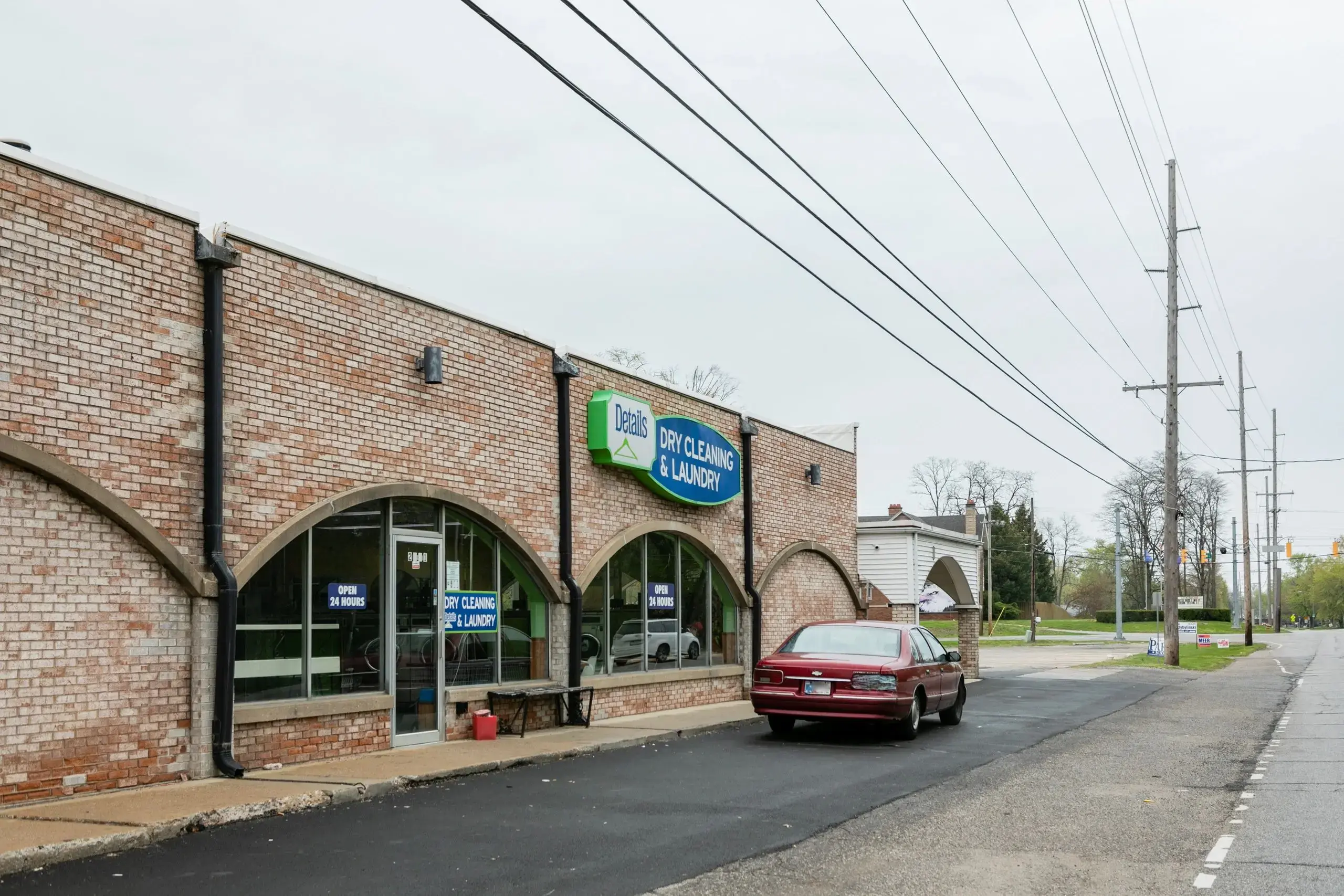Details Dry Cleaning & Laundry - Ohio St thumbnail 4