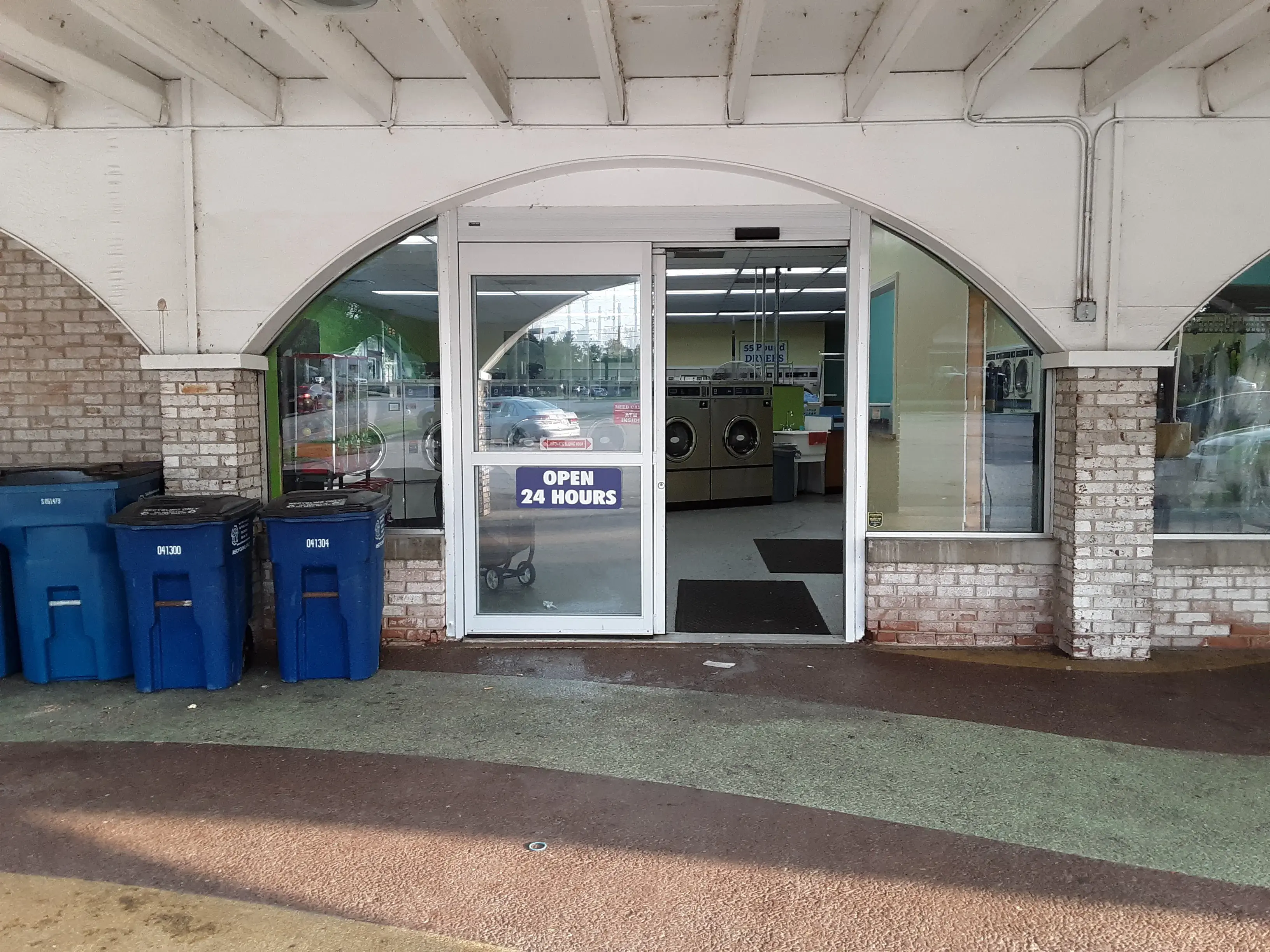 Details Dry Cleaning & Laundry - Ohio St thumbnail 17