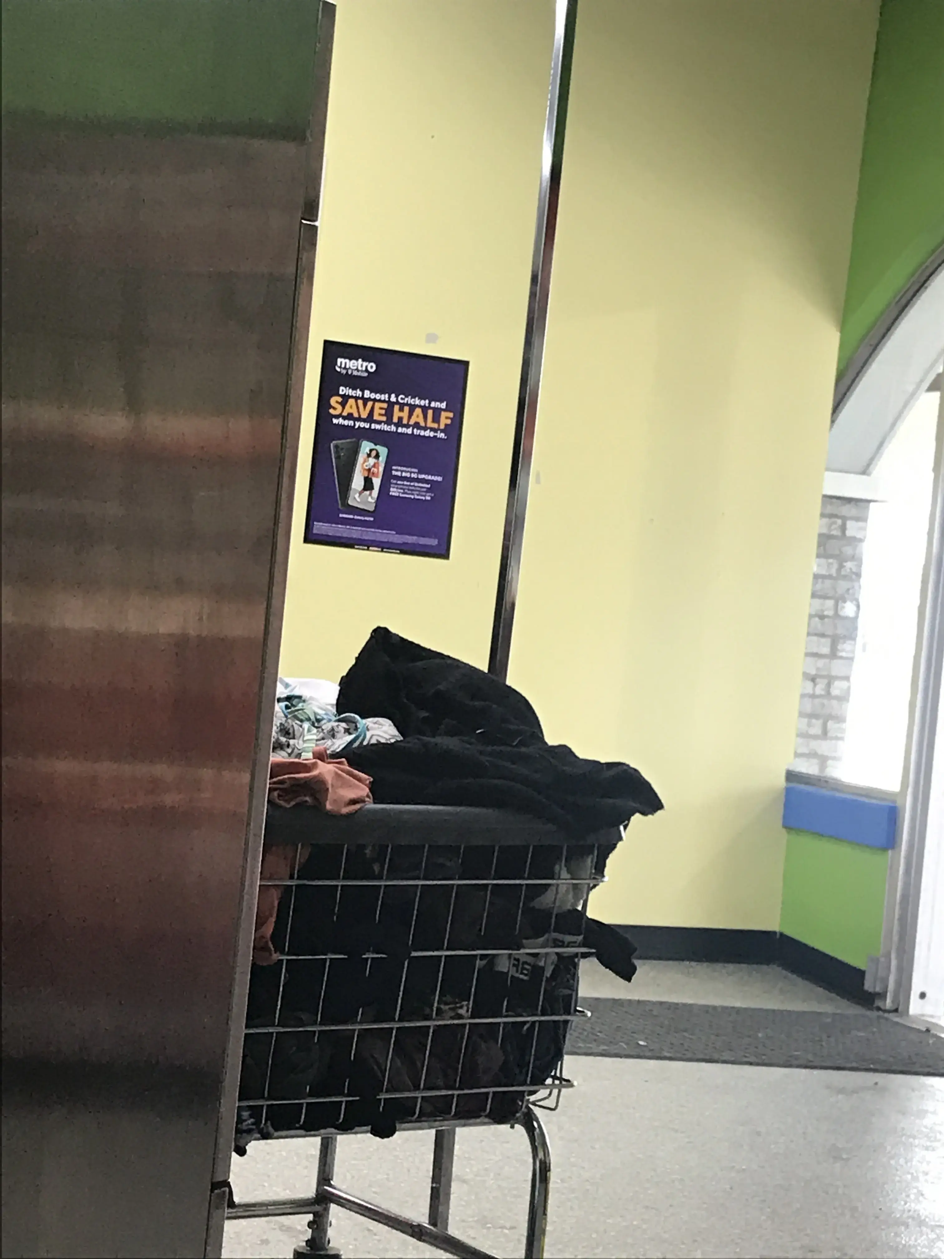 Details Dry Cleaning & Laundry - Ohio St thumbnail 20