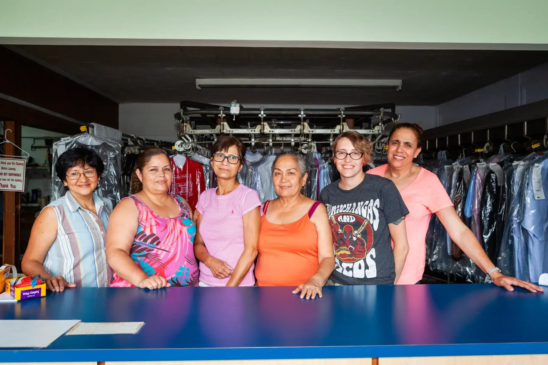 Details Dry Cleaning & Laundry - Image 10