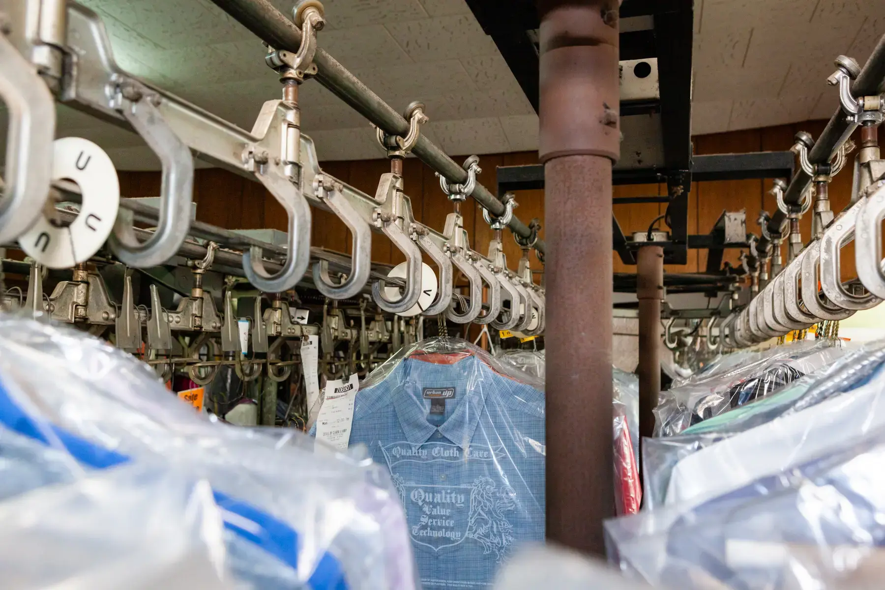 Details Dry Cleaning & Laundry thumbnail 4