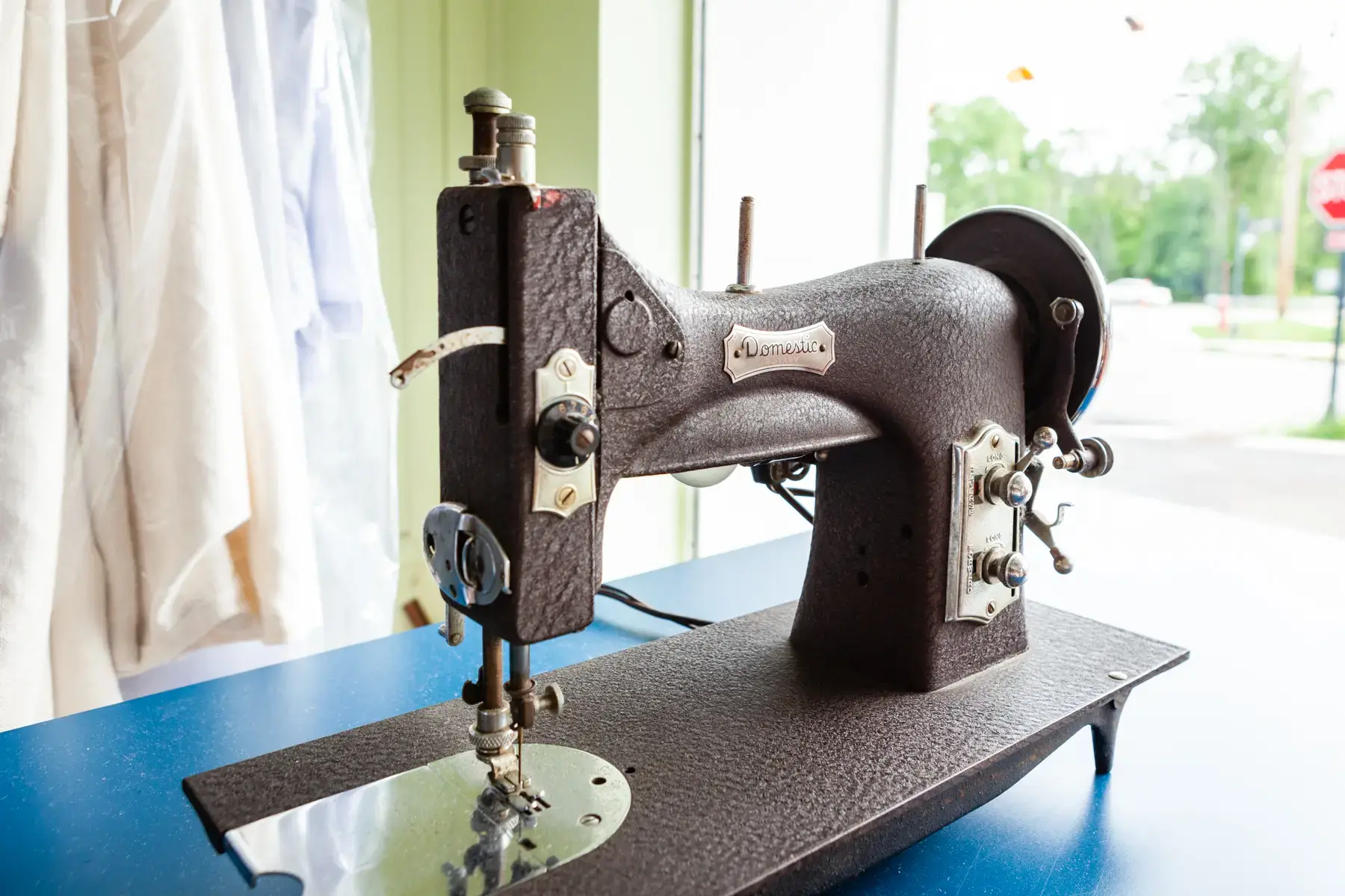 Details Dry Cleaning & Laundry - Image 3