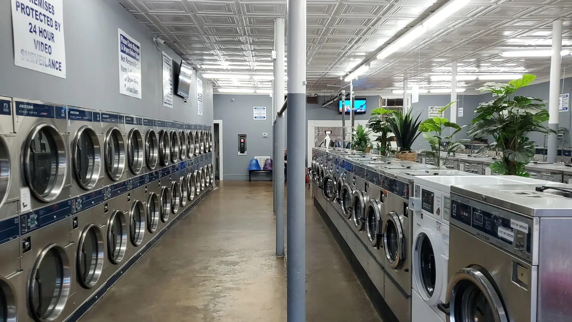 Dexter laundromat location