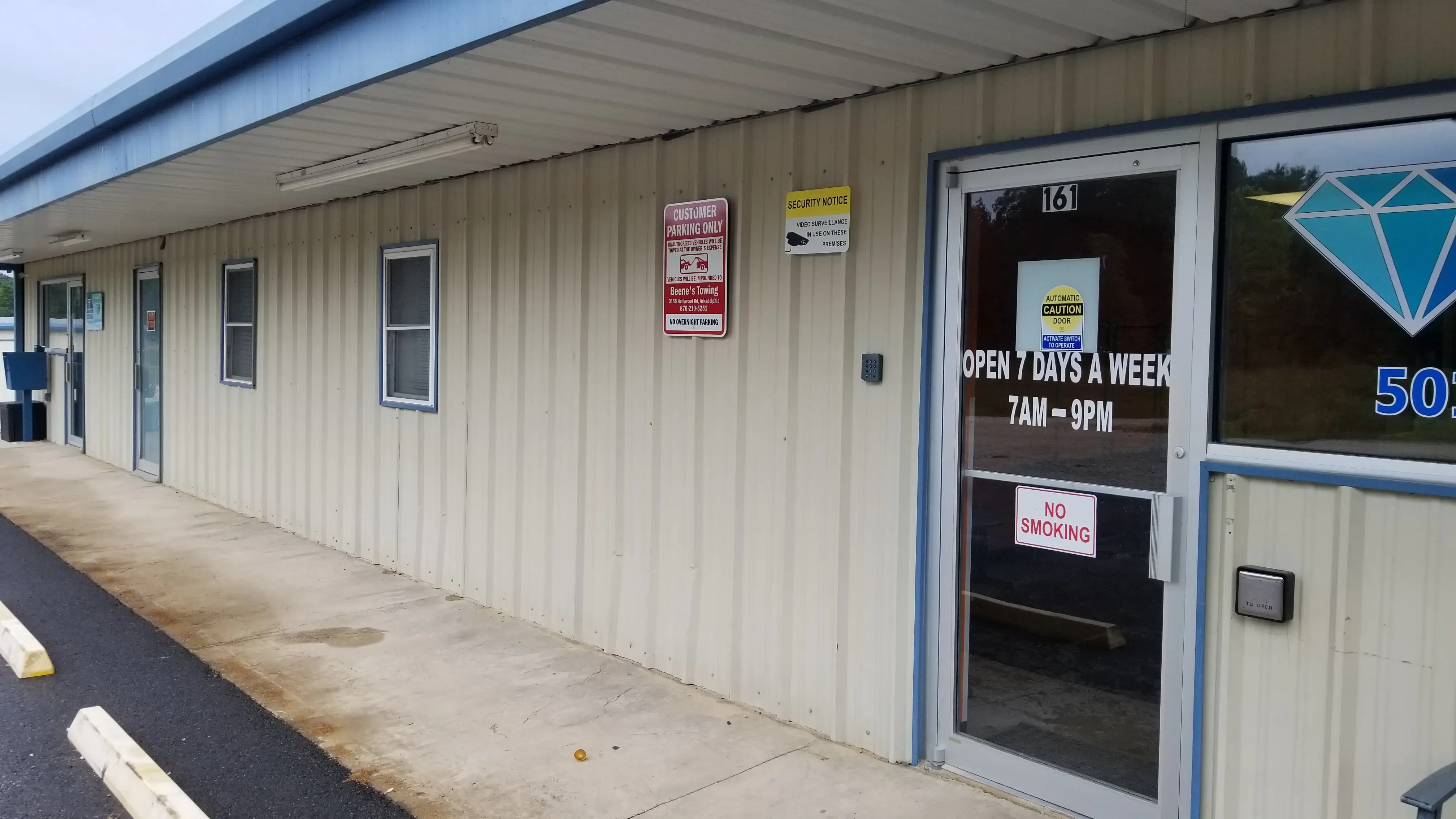 Diamond Lakes Laundry - Image 2