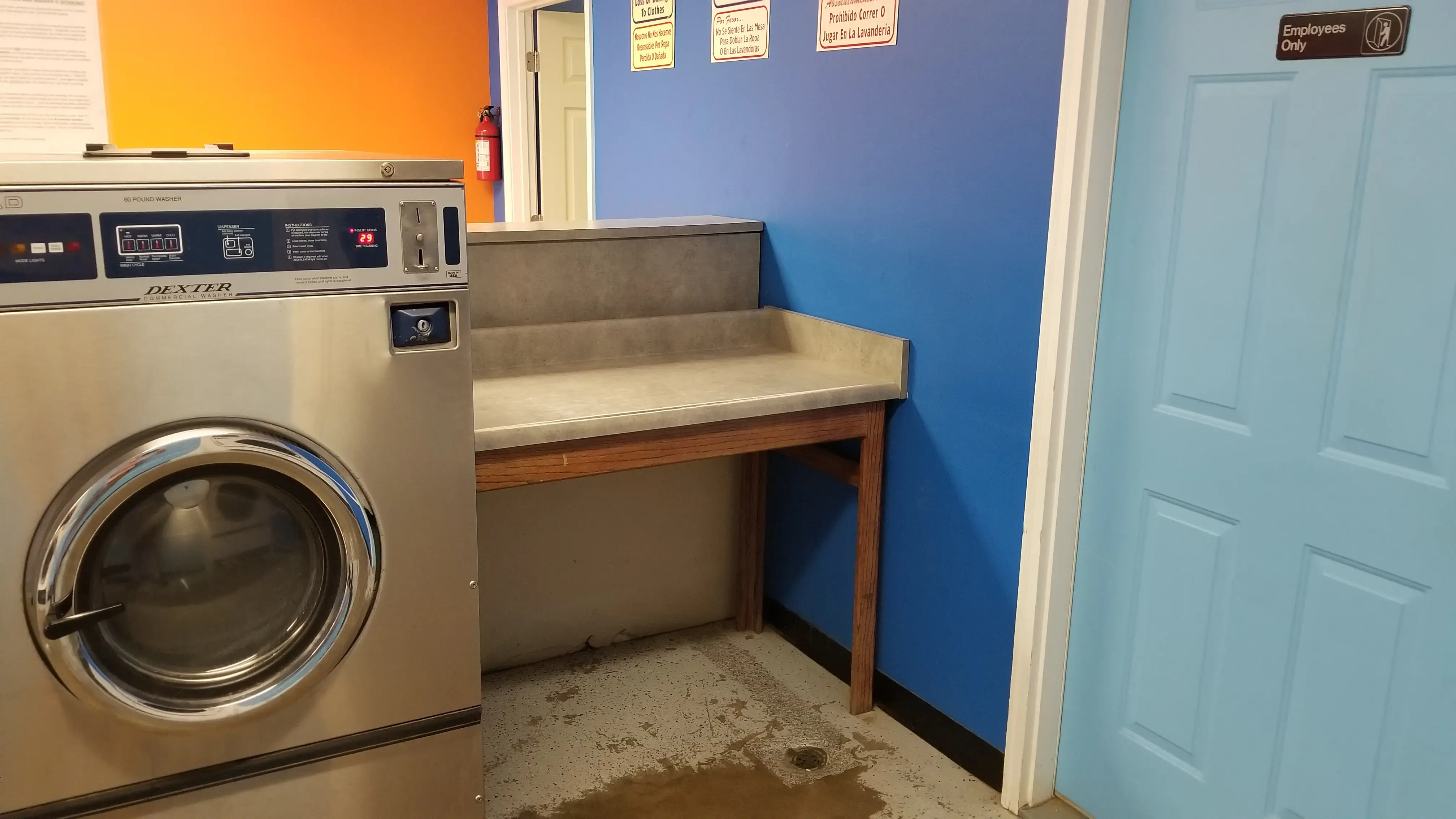 Diamond Lakes Laundry thumbnail 4