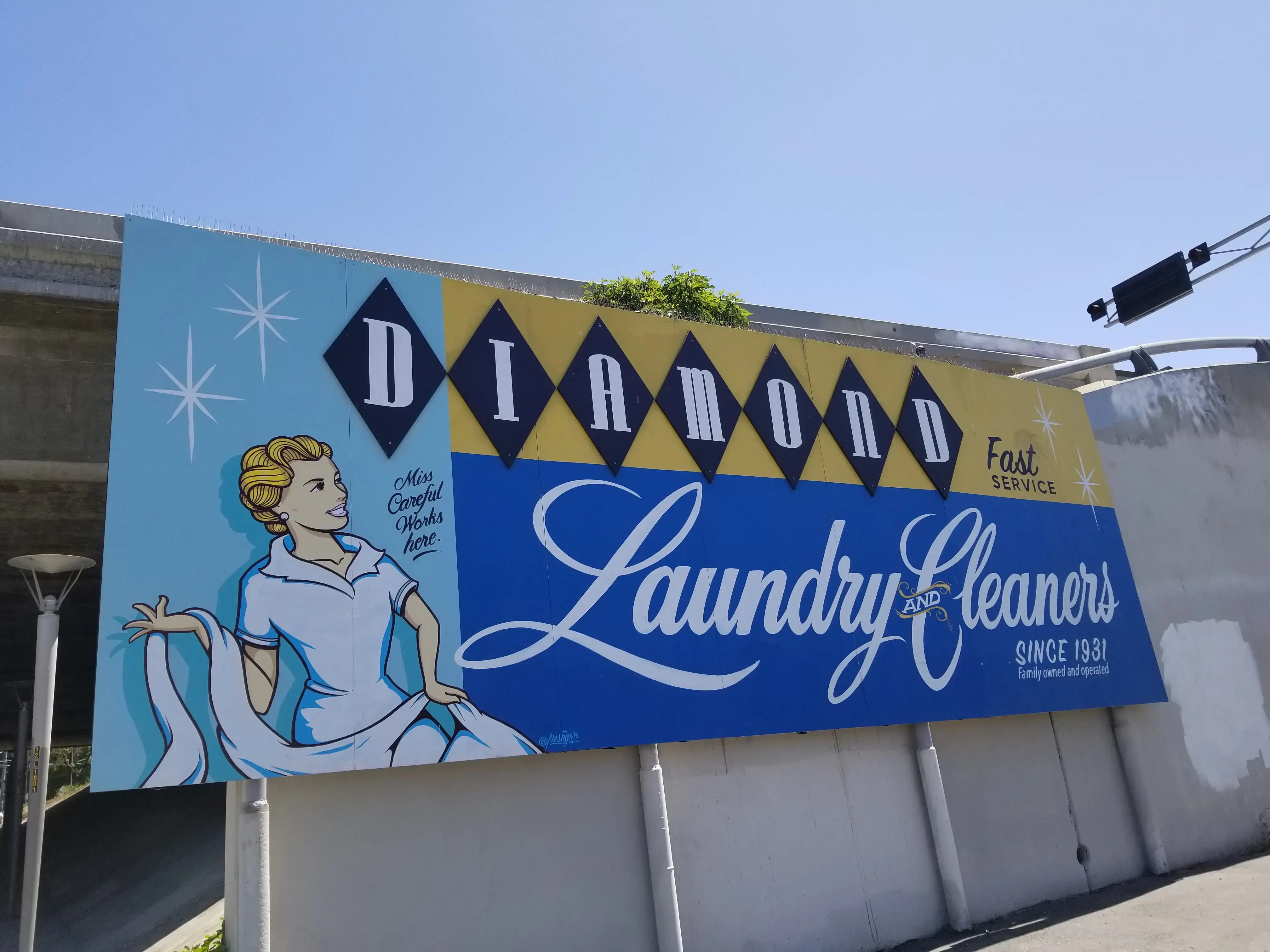 Diamond Laundry & Cleaners thumbnail 8