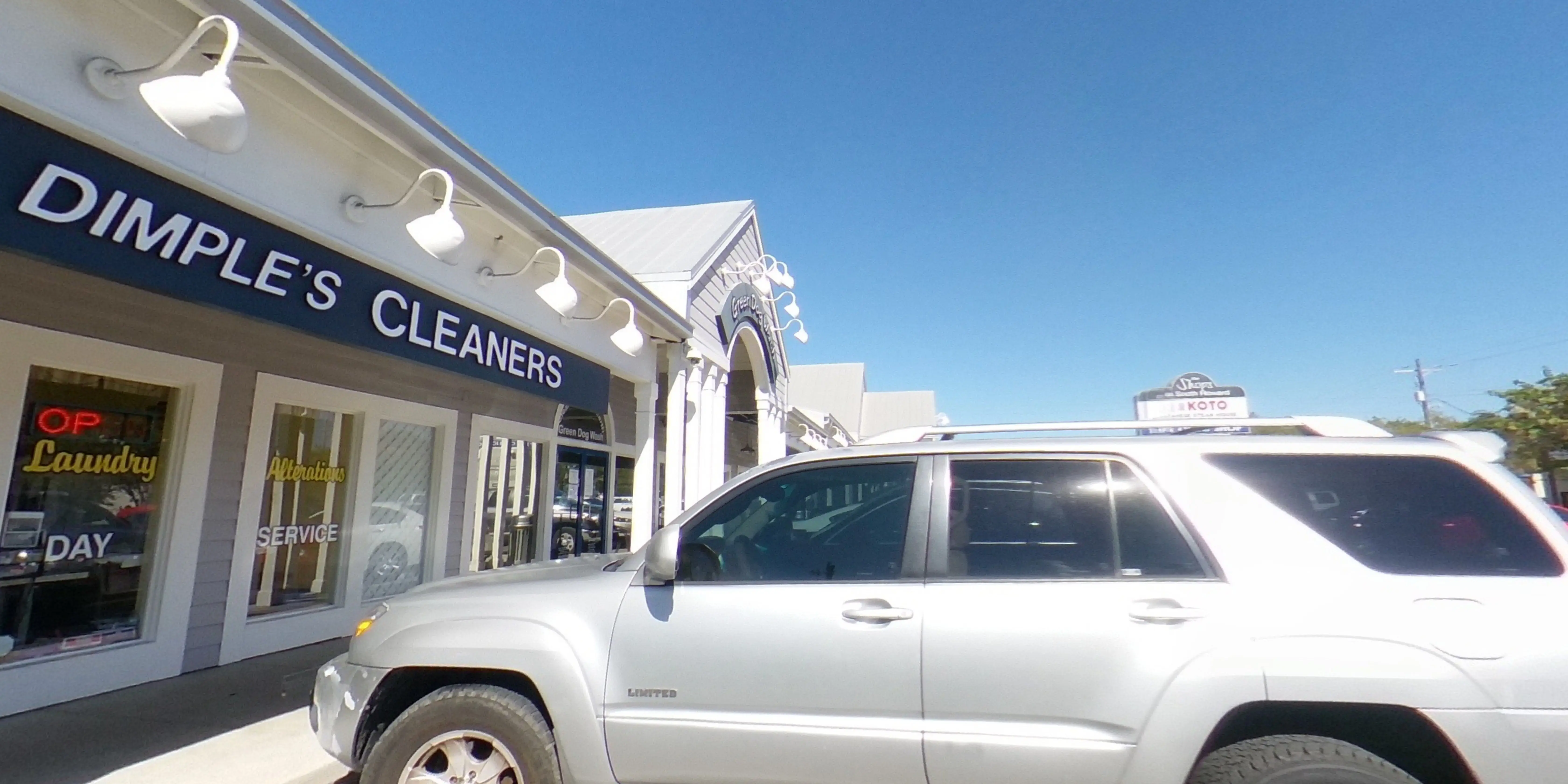 Dimple's Deluxe Cleaners II location