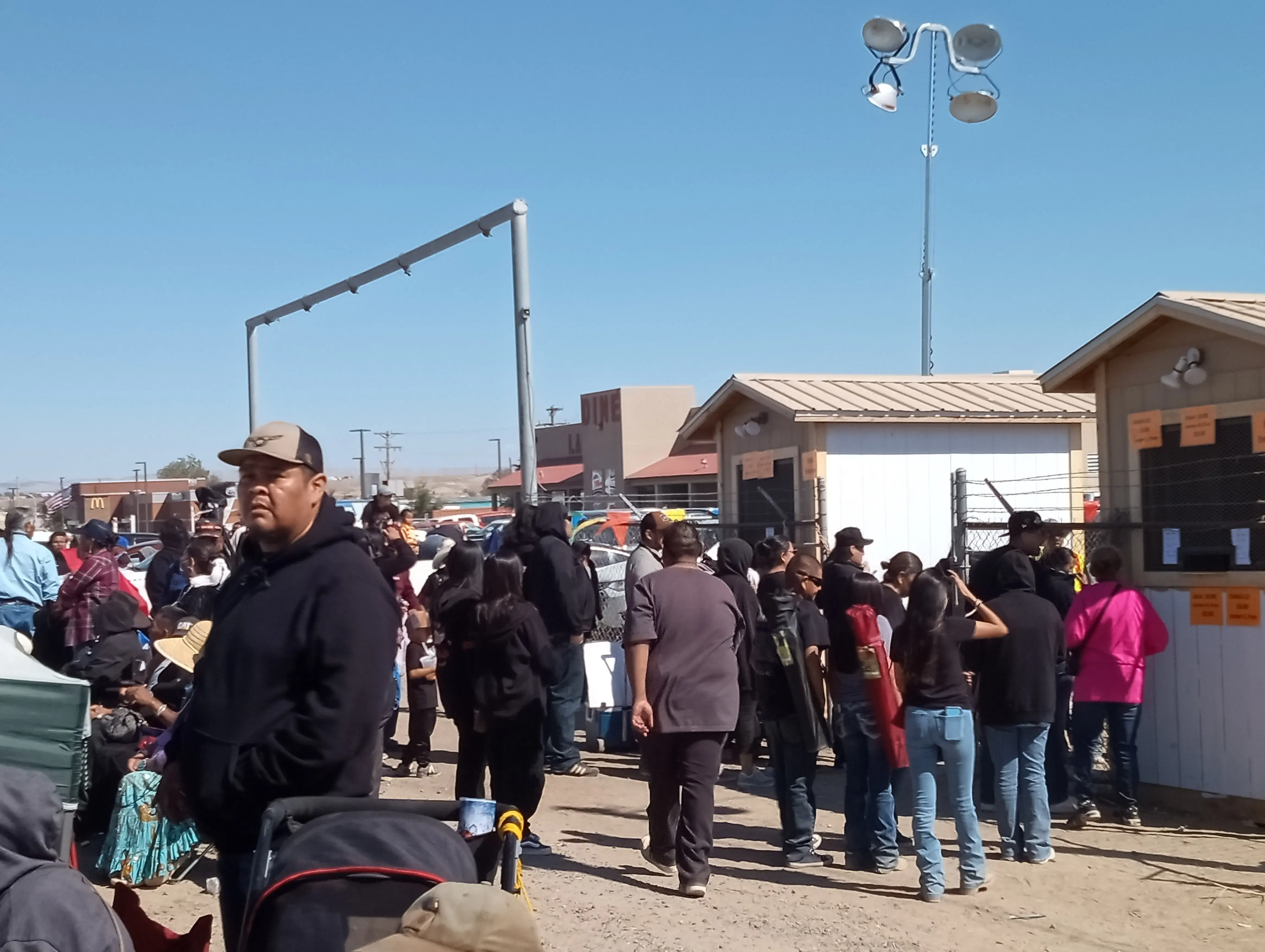 Diné Laundry thumbnail 6