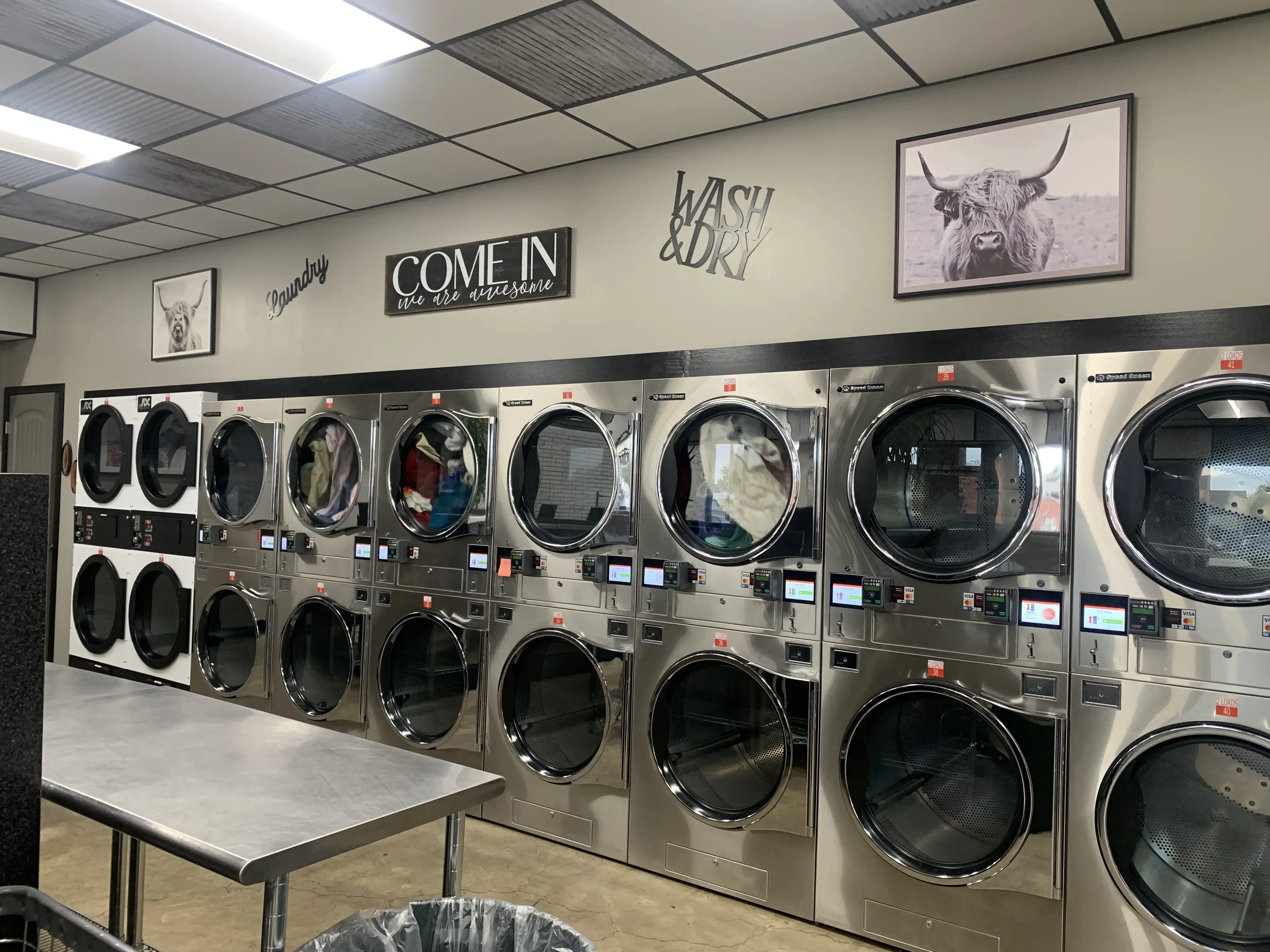 Dirty Duds Wash House thumbnail 2