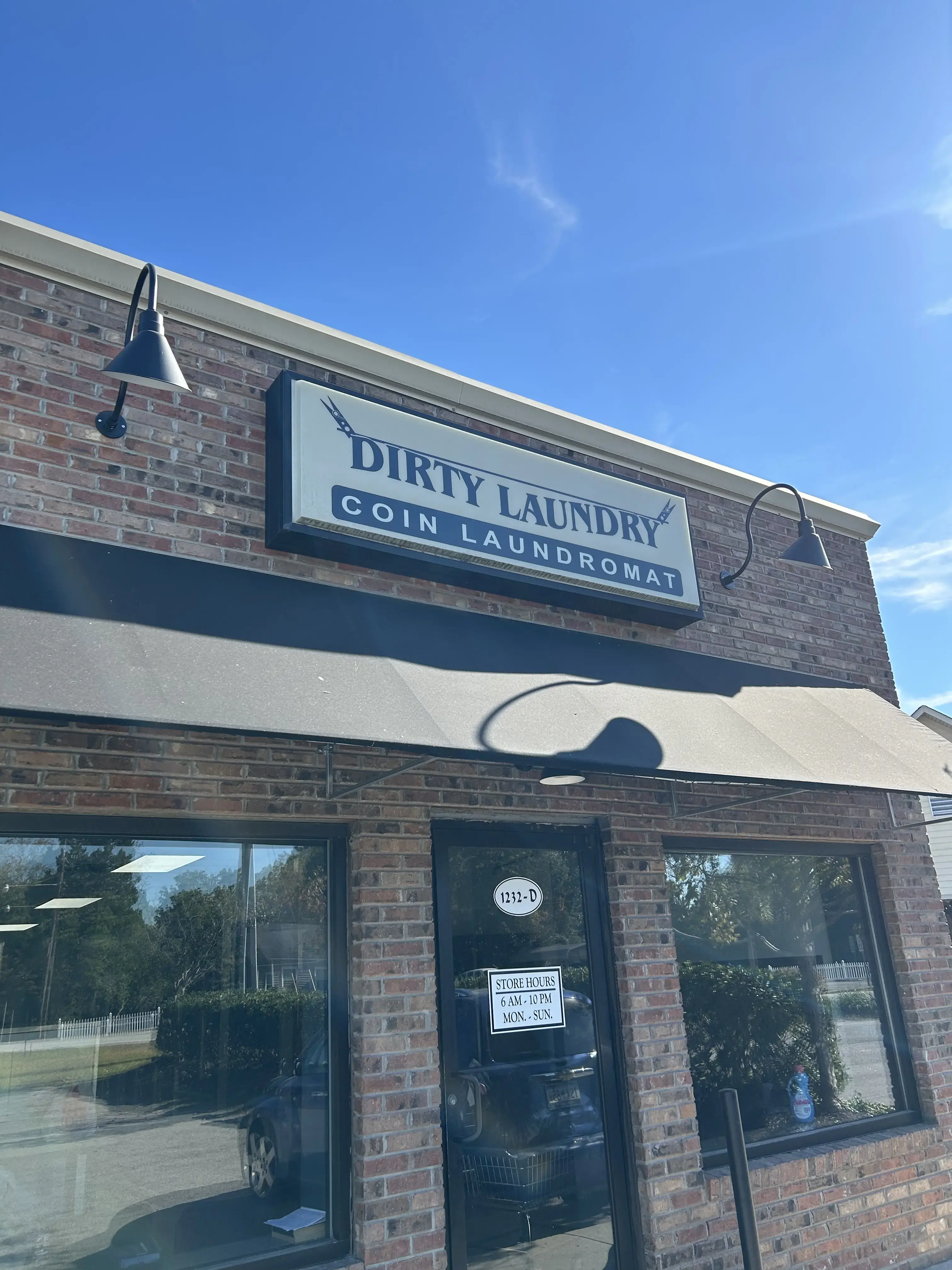 Dirty Laundry Coin Laundromat - Image 3