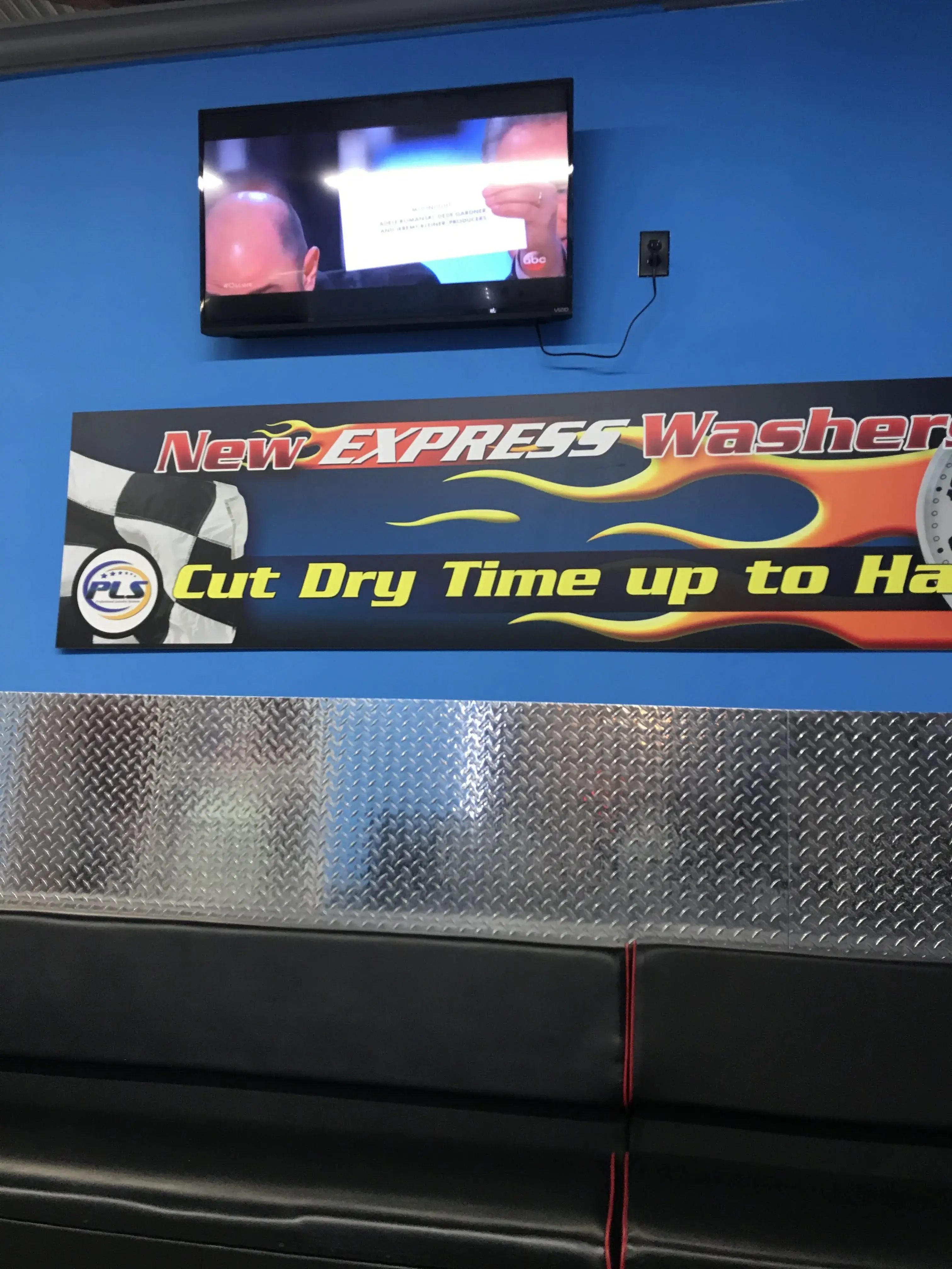 Dirty Laundry Express - Irvington - Image 4