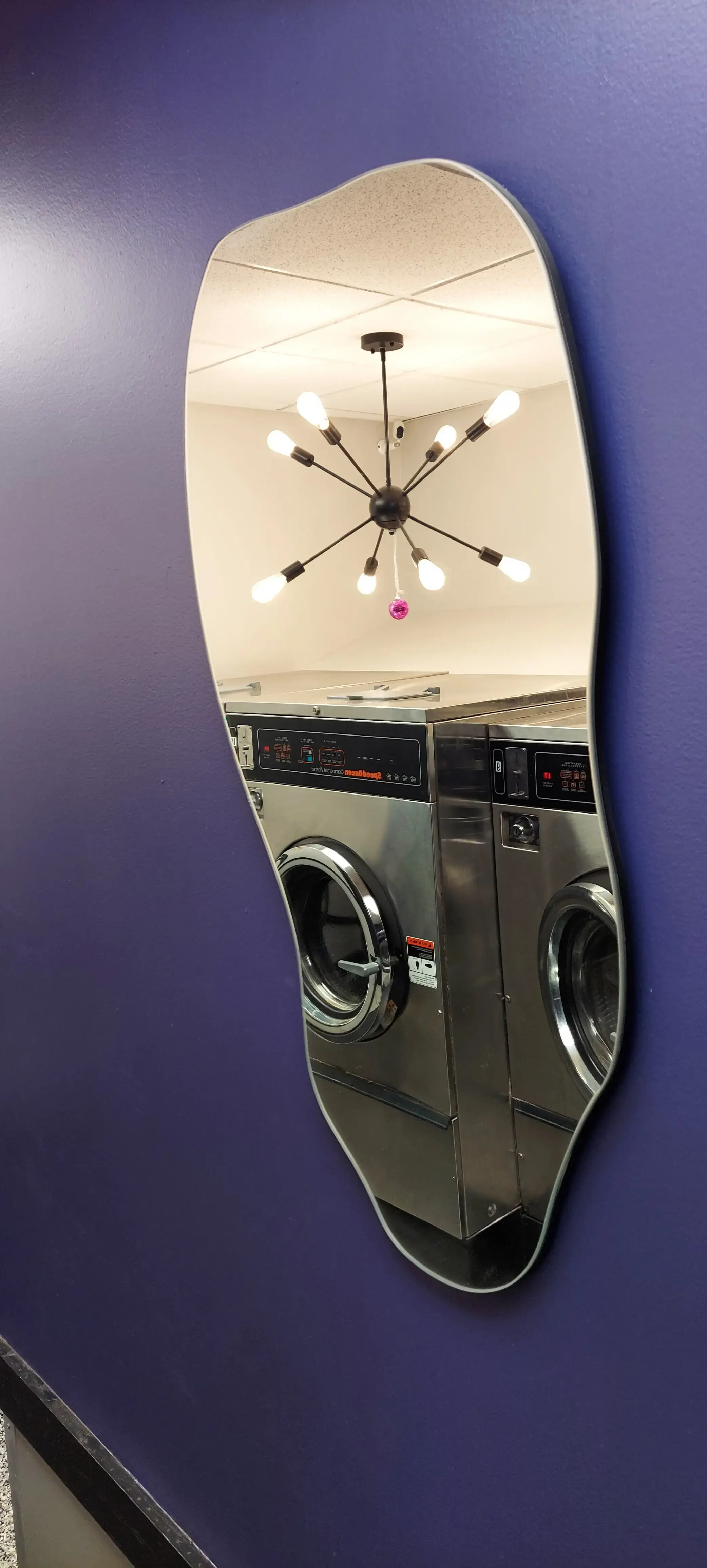 Dirty Threads Laundromat thumbnail 13