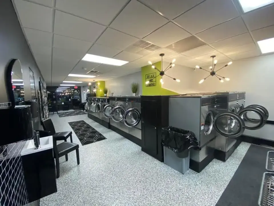 Dirty Threads Laundromat - Image 2