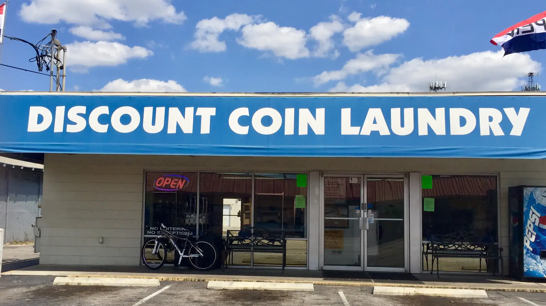 Discount Coin Laundry thumbnail 1