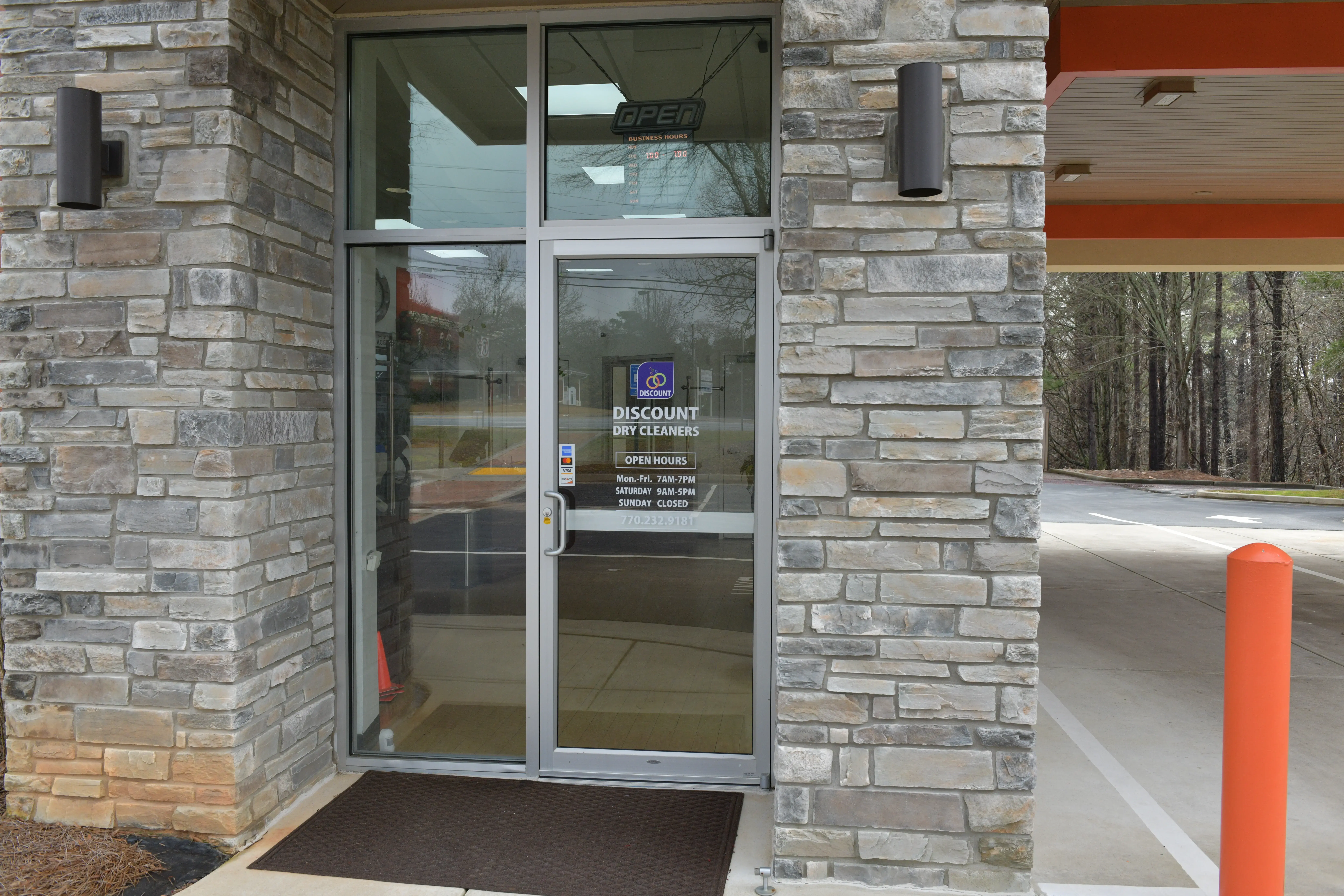 Discount Dry Cleaners - Image 7