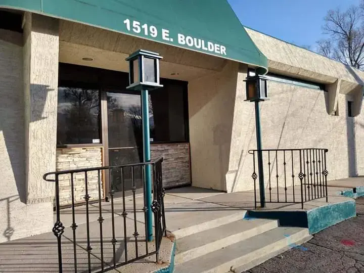 Diva's Laundry Service thumbnail 4