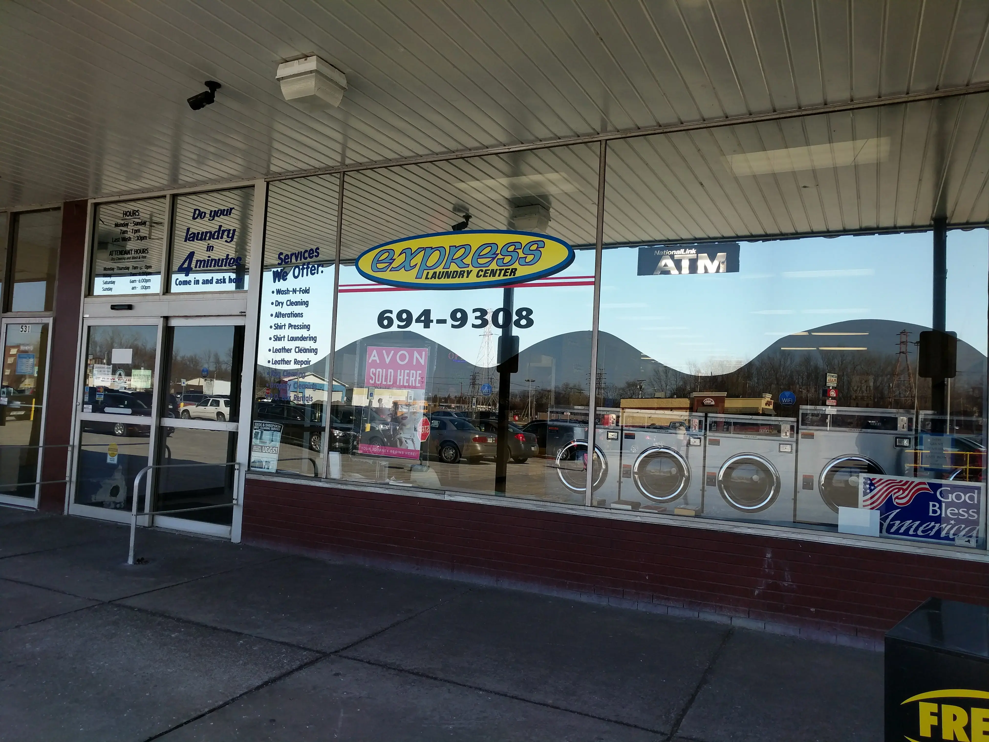 Division Street Laundry - Image 13