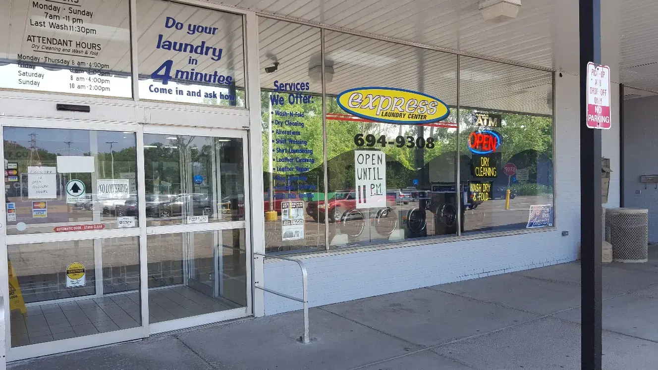 Division Street Laundry - Image 2