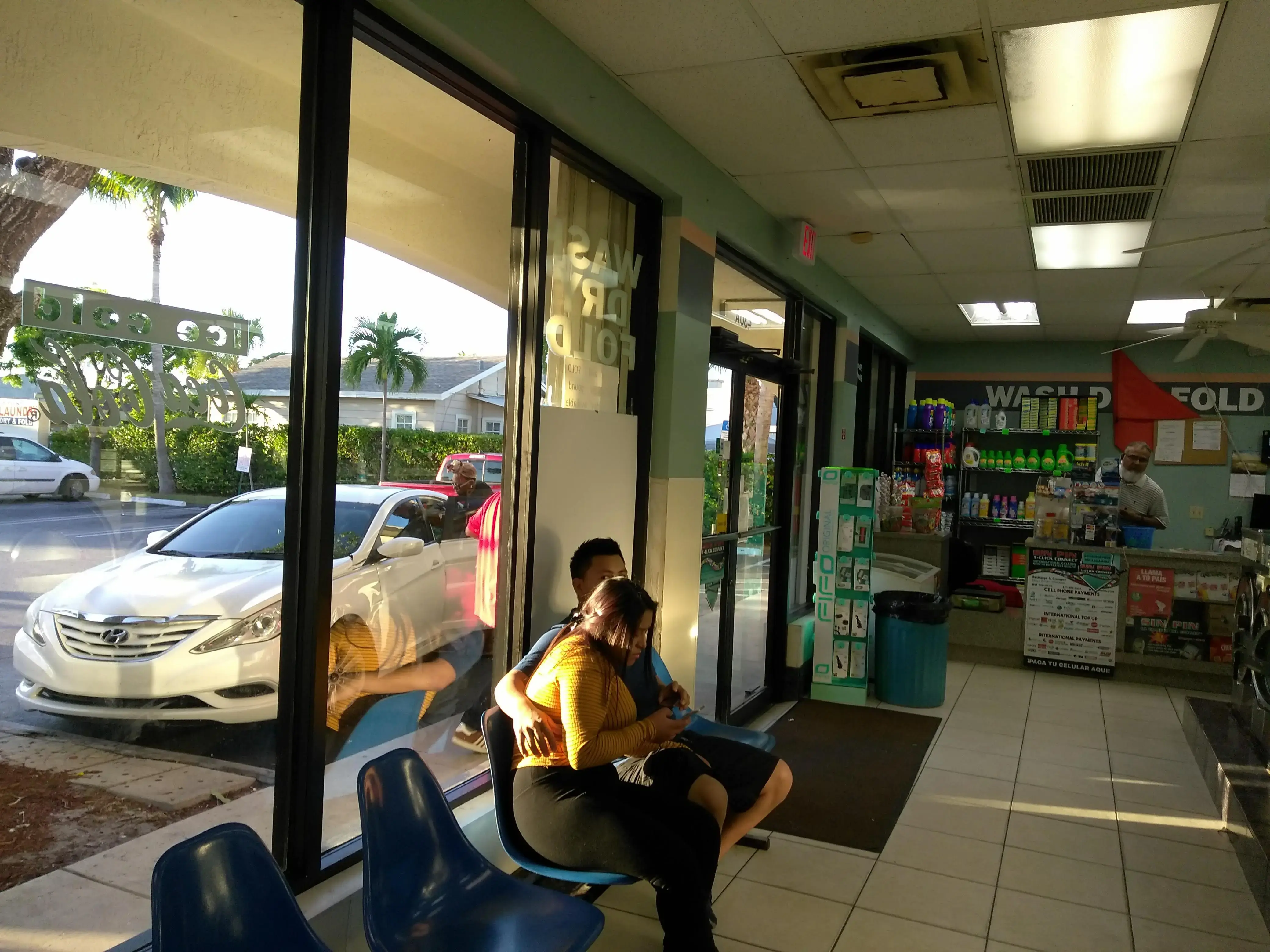 Dixie Point Coin Laundry thumbnail 3