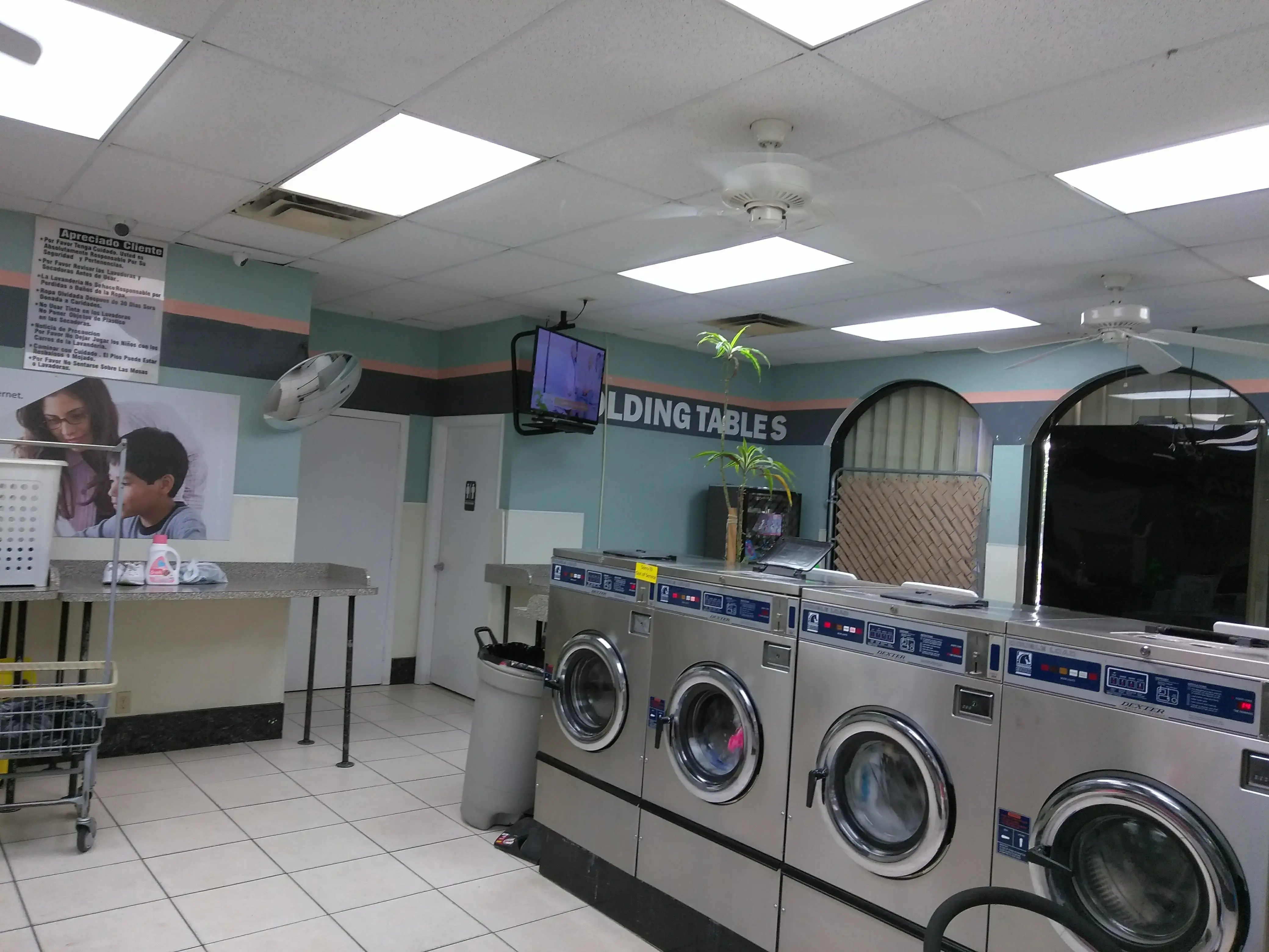 Dixie Point Coin Laundry - Image 6
