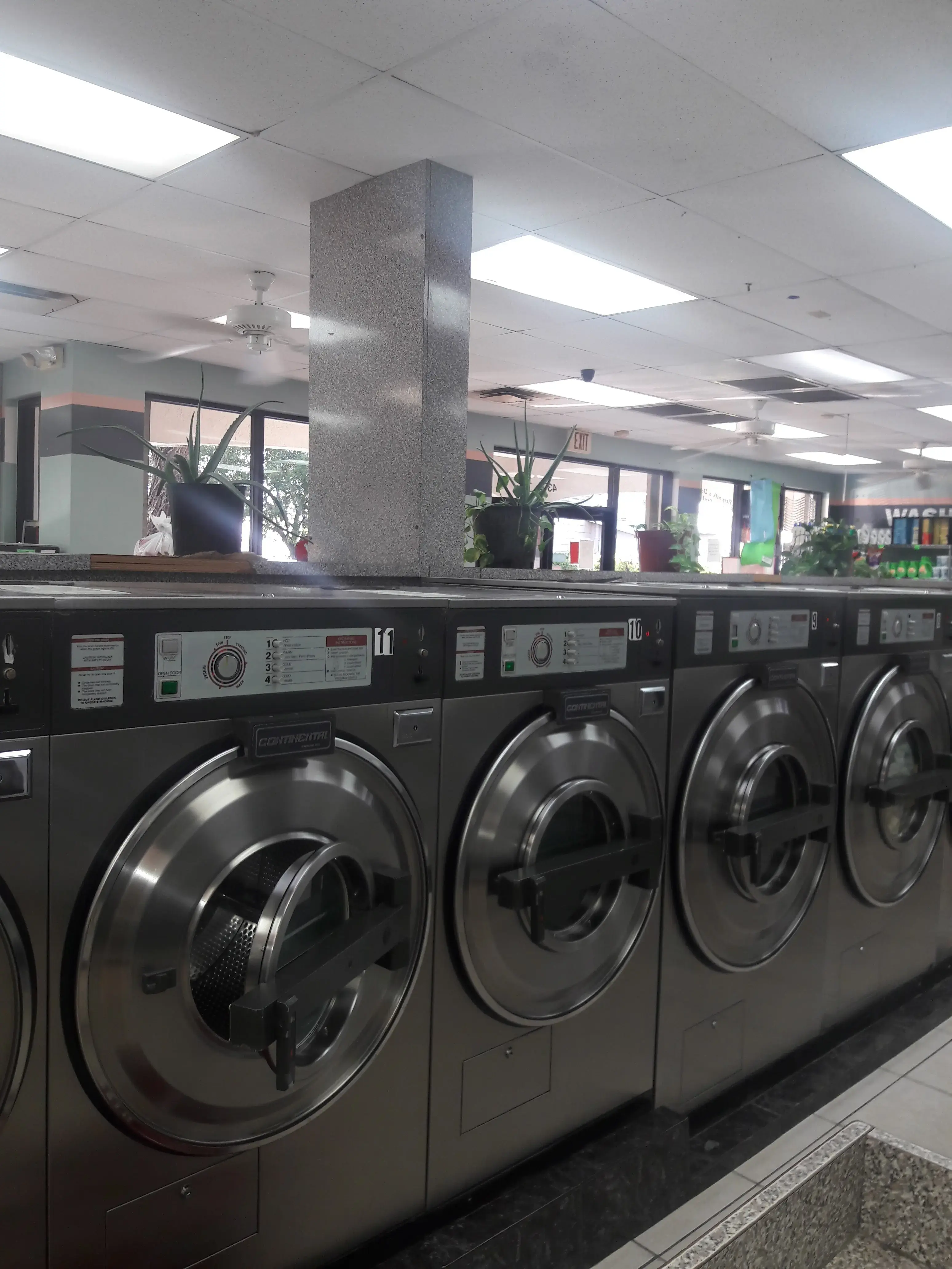 Dixie Point Coin Laundry thumbnail 11