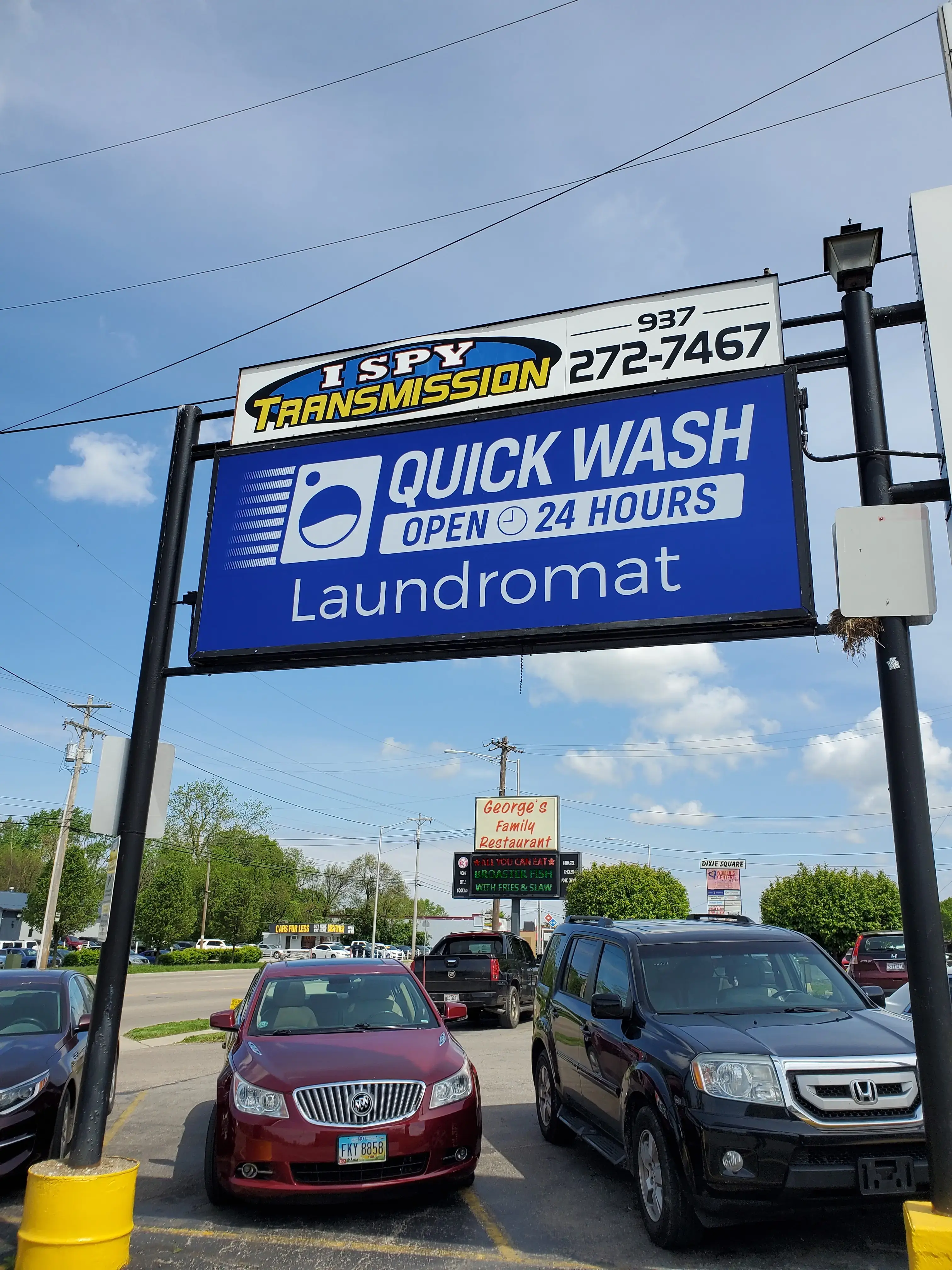 Dixie Quick Wash Laundromat - Image 3