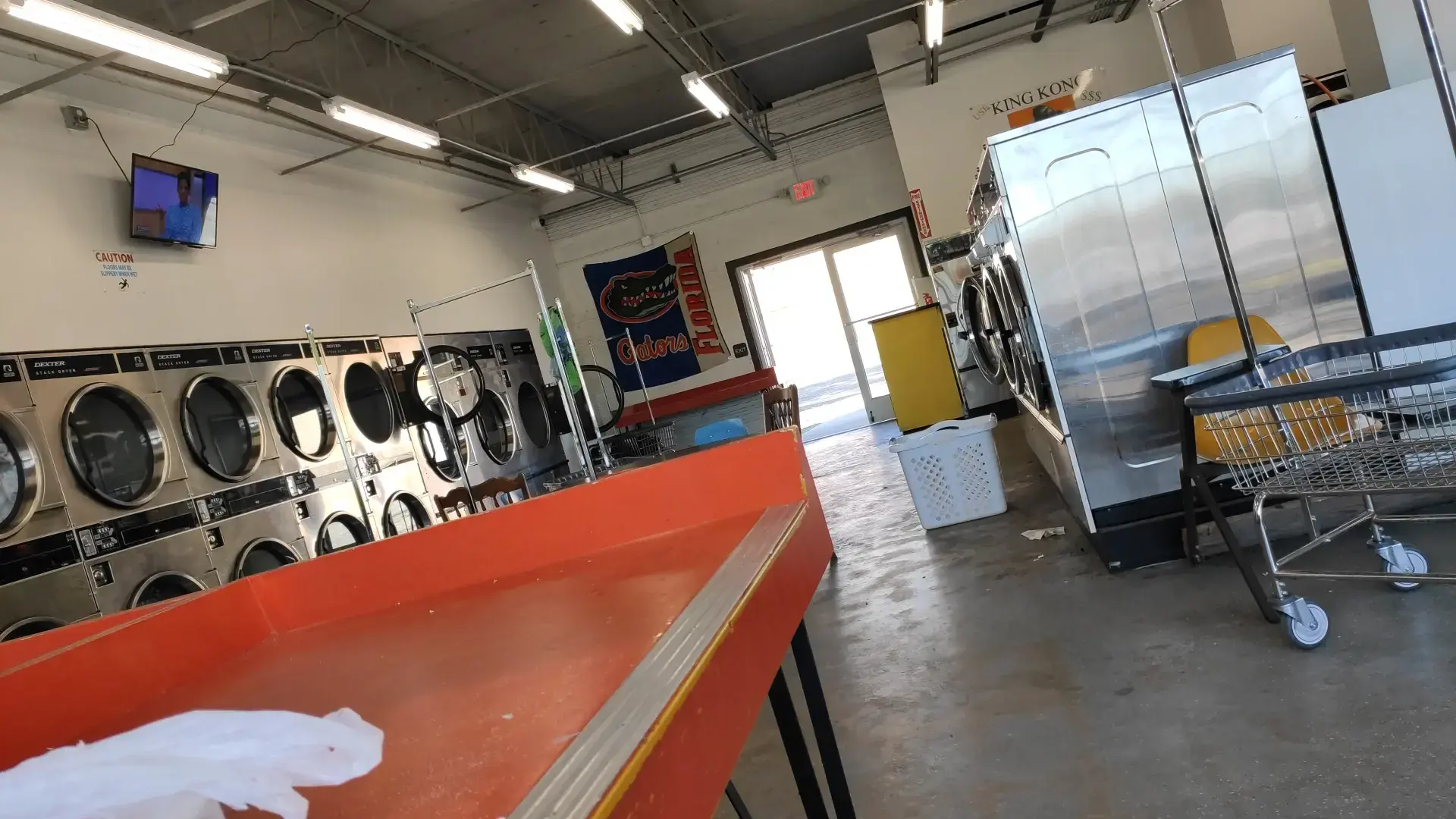 DJ Coin Laundry - Image 9