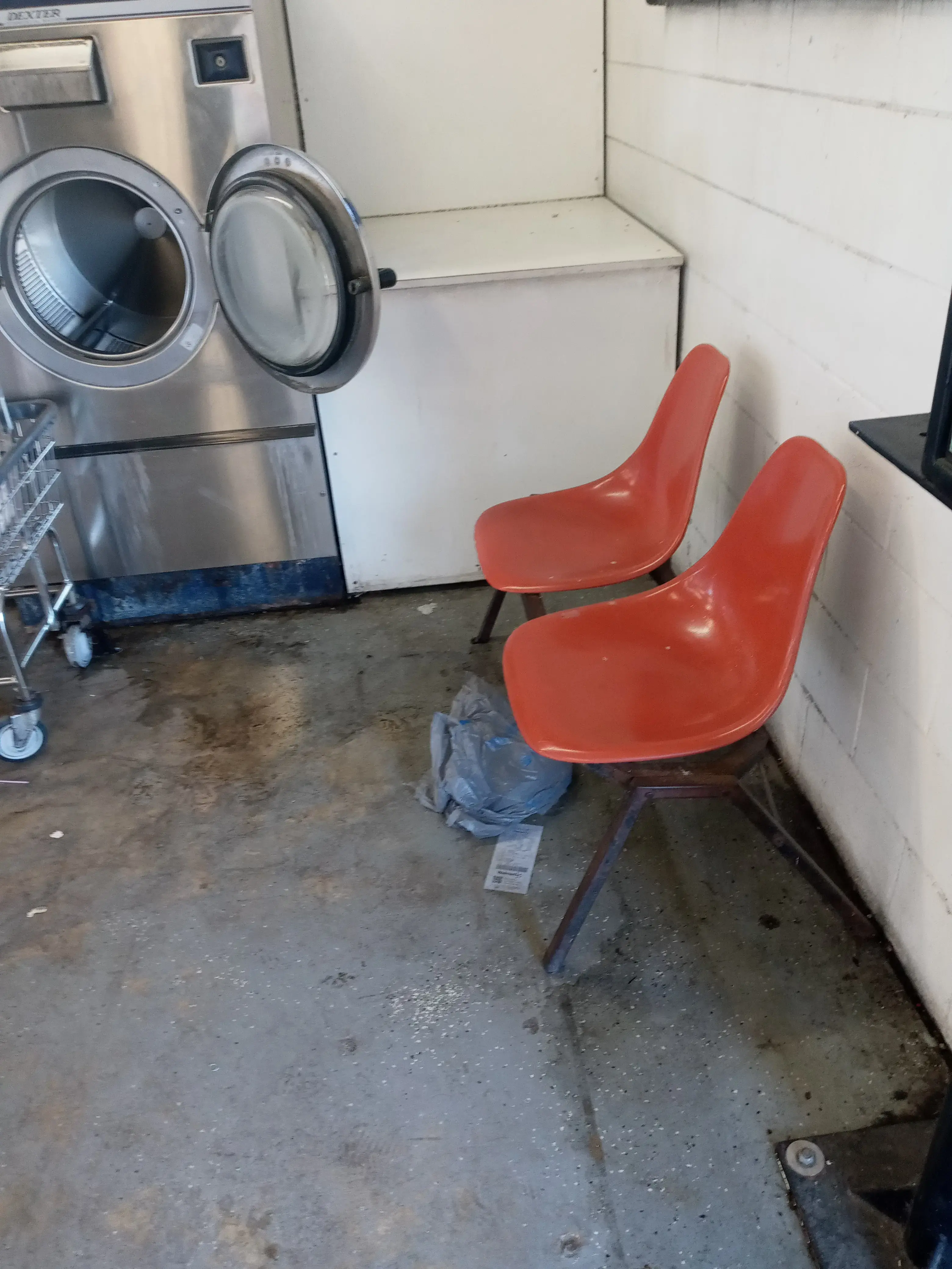 DJ Coin Laundry - Image 11